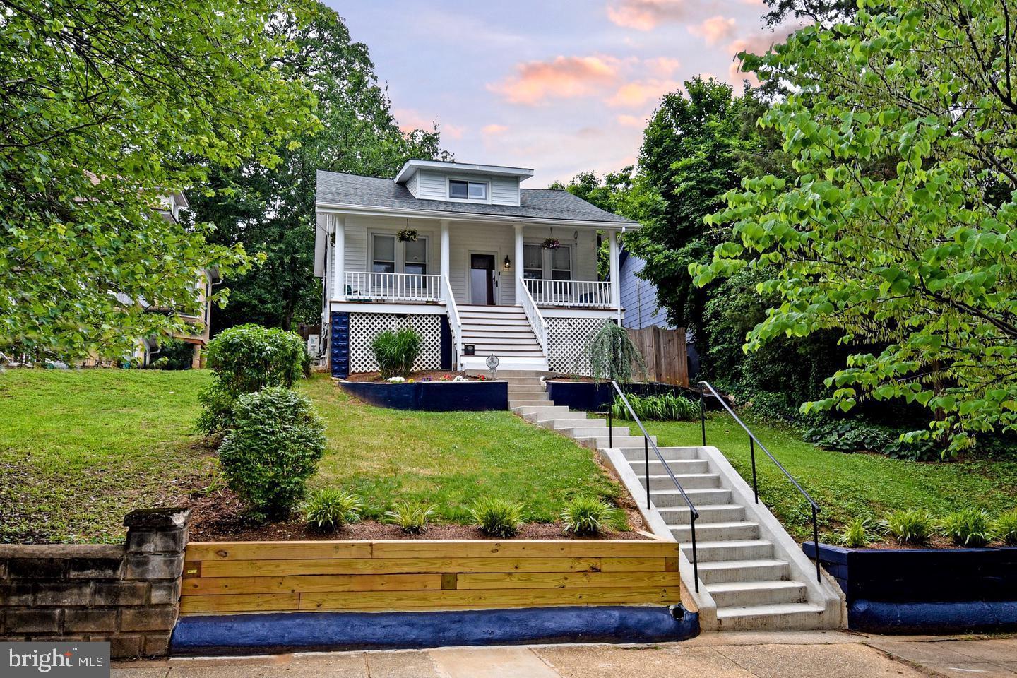 EDGEMONT - Residential