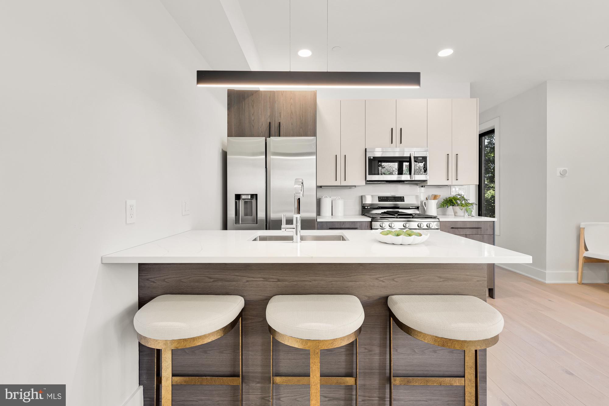 3934 14TH STREET NW 102