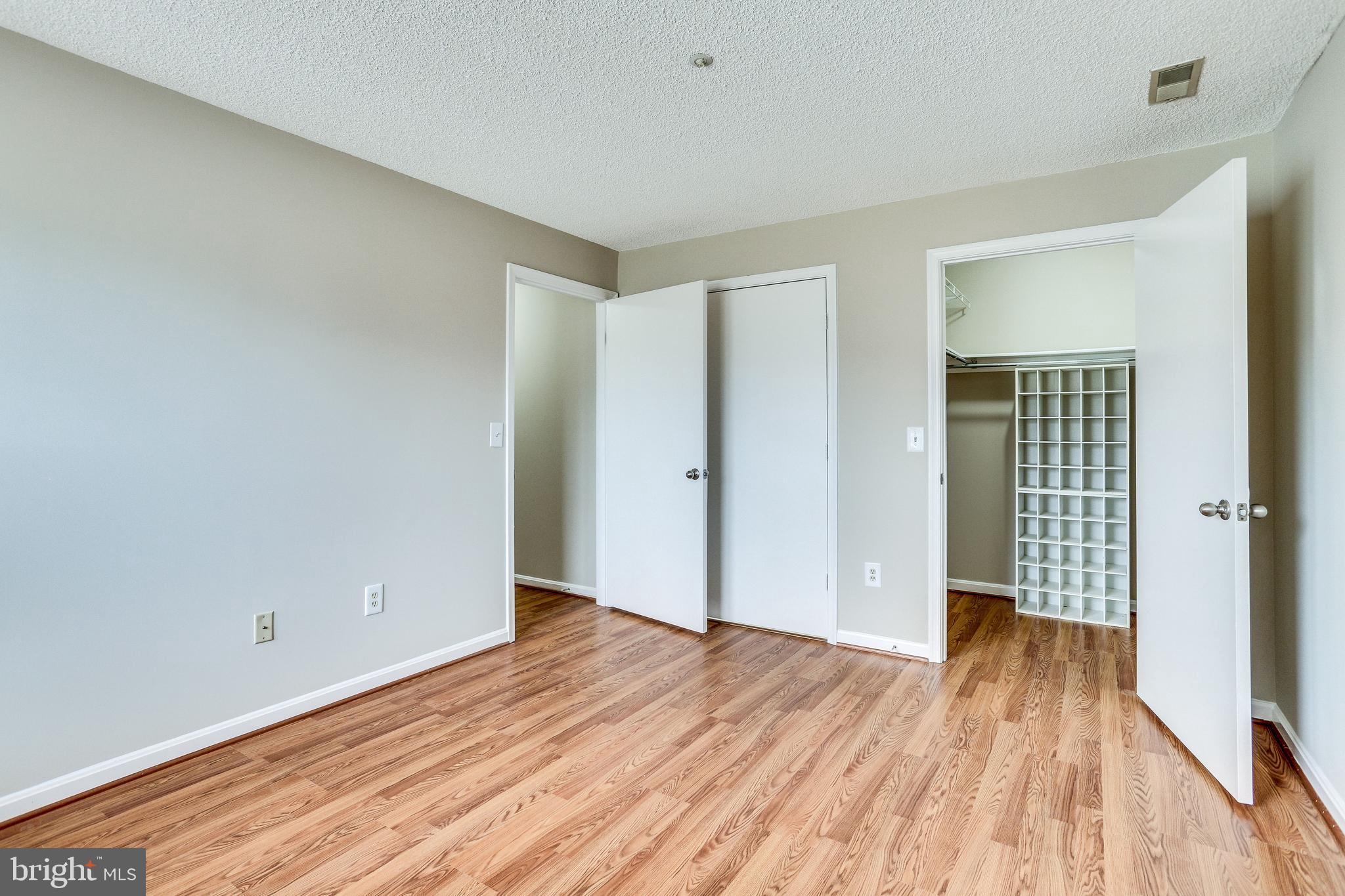 WINTERGATE AT LONGMEAD CROSSING - Residential