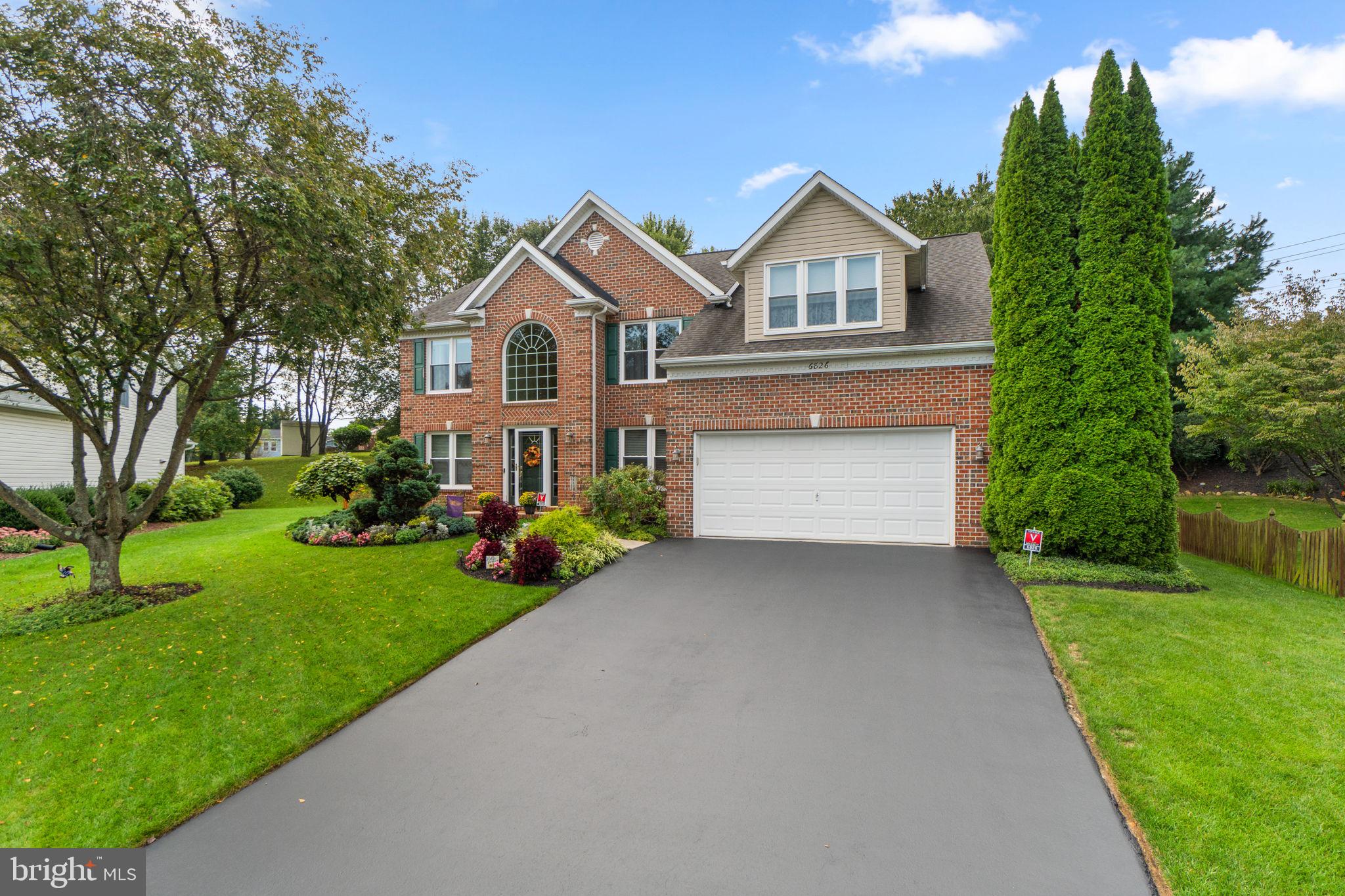 6826 FOX SEDGE COURT