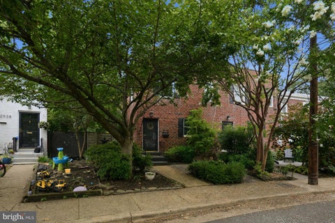 Townhouse For Rent - 2940 Sycamore Street<br/> Alexandria City County, ALEXANDRIA, VA 22305