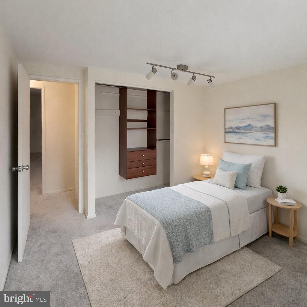 OWEN BROWN ESTATES - Residential