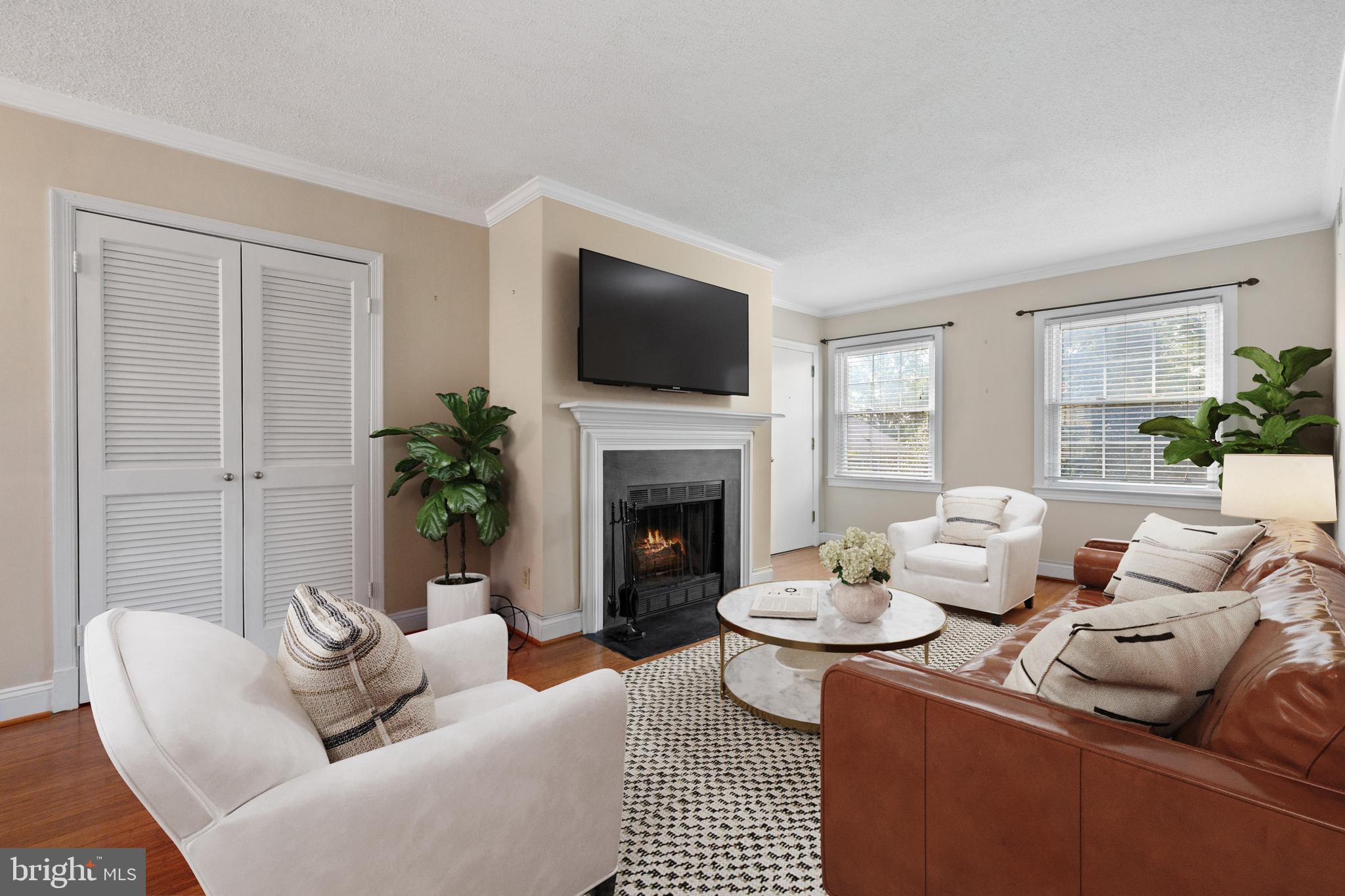 2805 ARLINGTON BOULEVARD 201