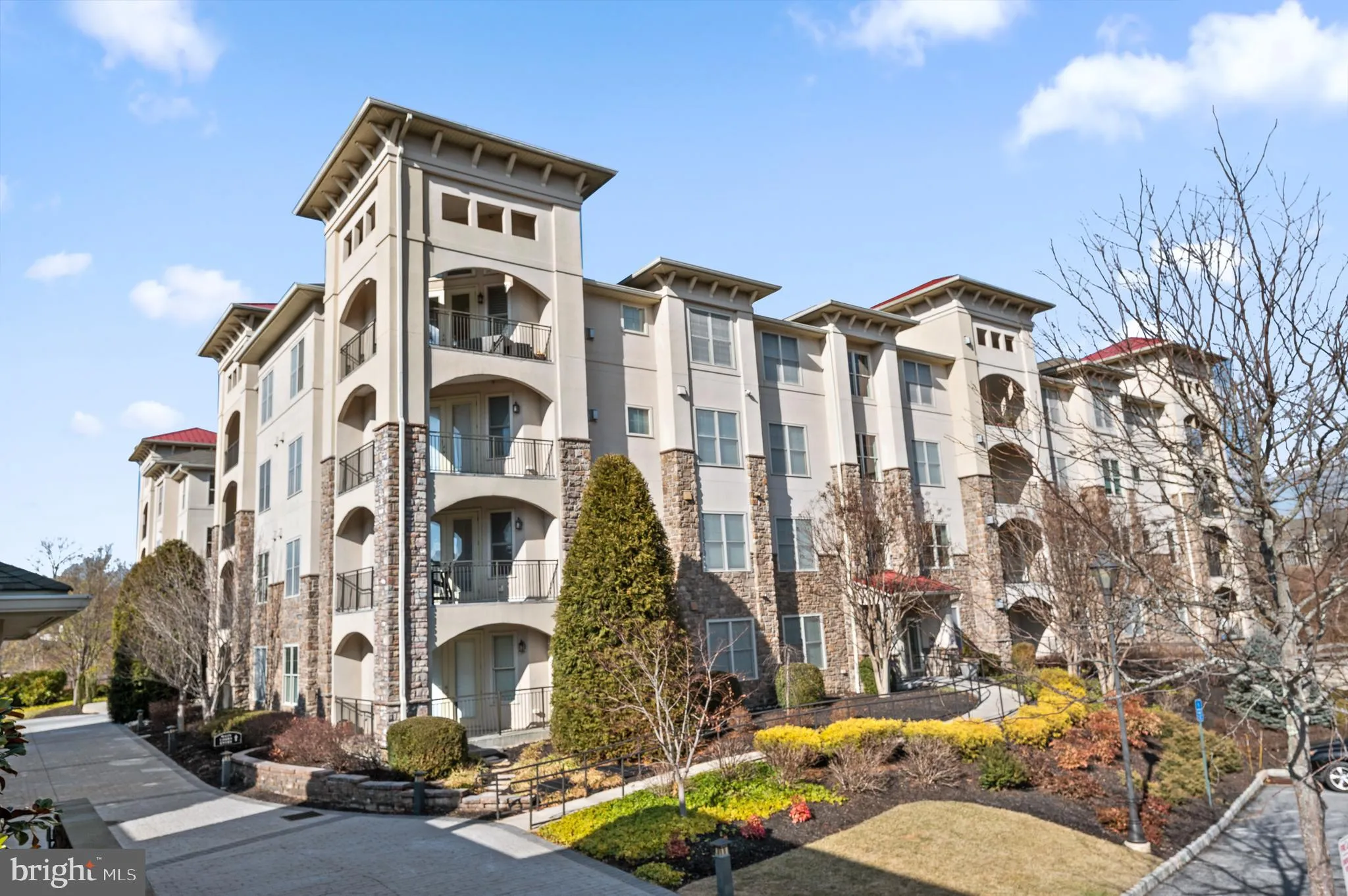 Newtown Square, Pennsylvania 19073, United States, 1 Bedroom Bedrooms, ,2 BathroomsBathrooms,Residential,Pending,5681