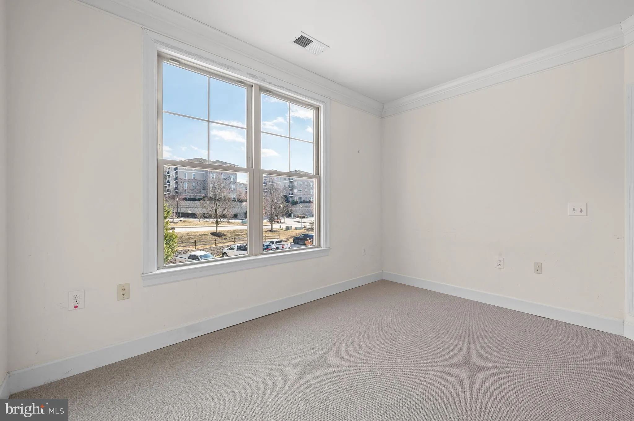 Newtown Square, Pennsylvania 19073, United States, 1 Bedroom Bedrooms, ,2 BathroomsBathrooms,Residential,Pending,5681