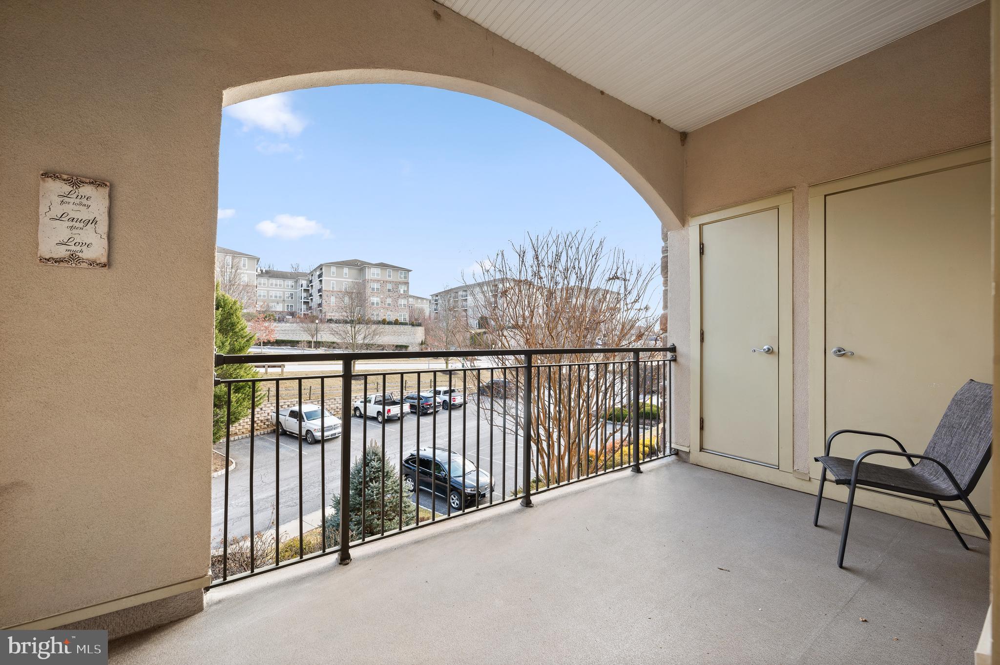 TERRAZZA NEWTOWN SQR - Residential