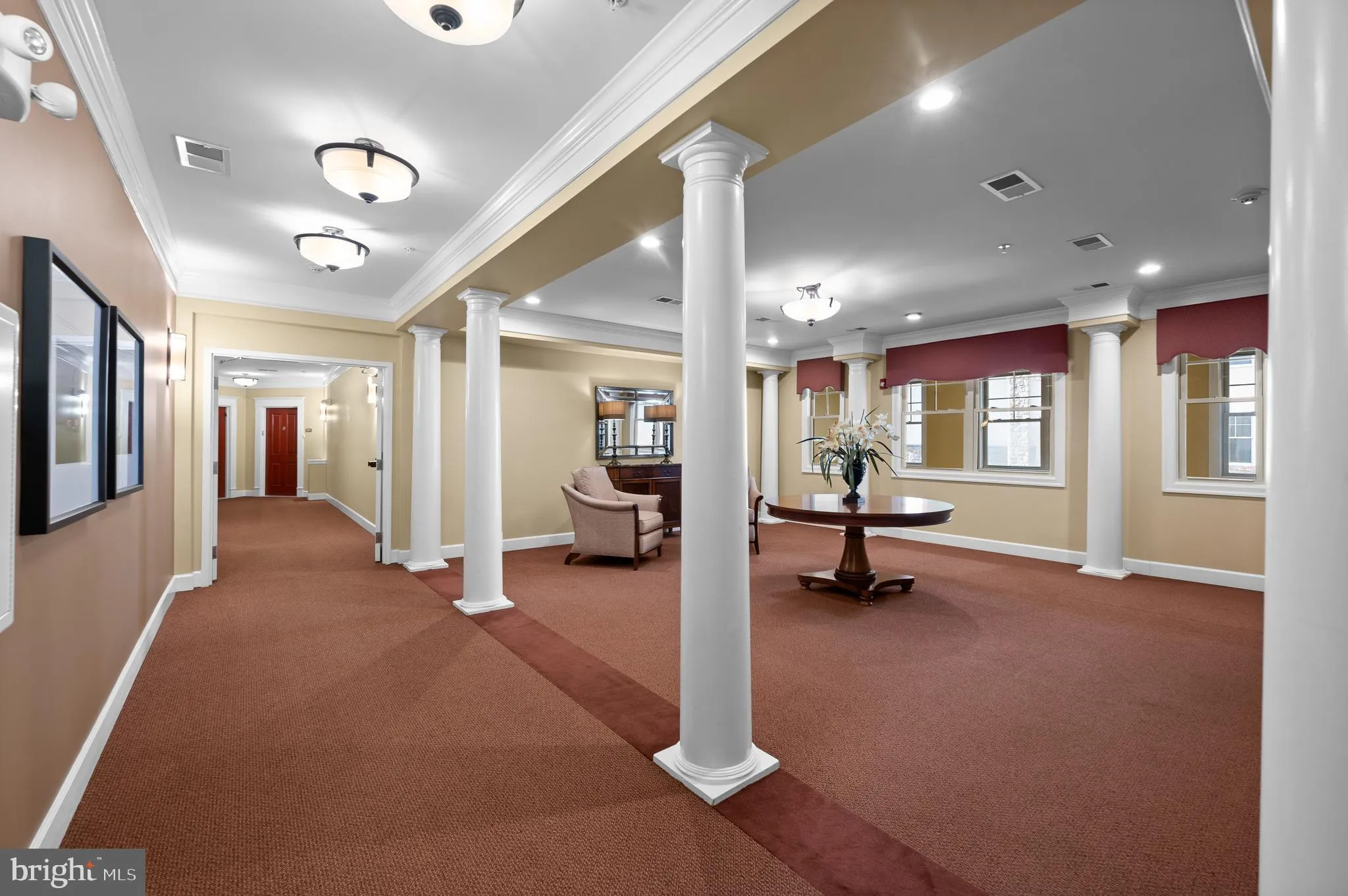 Newtown Square, Pennsylvania 19073, United States, 1 Bedroom Bedrooms, ,2 BathroomsBathrooms,Residential,Pending,5681