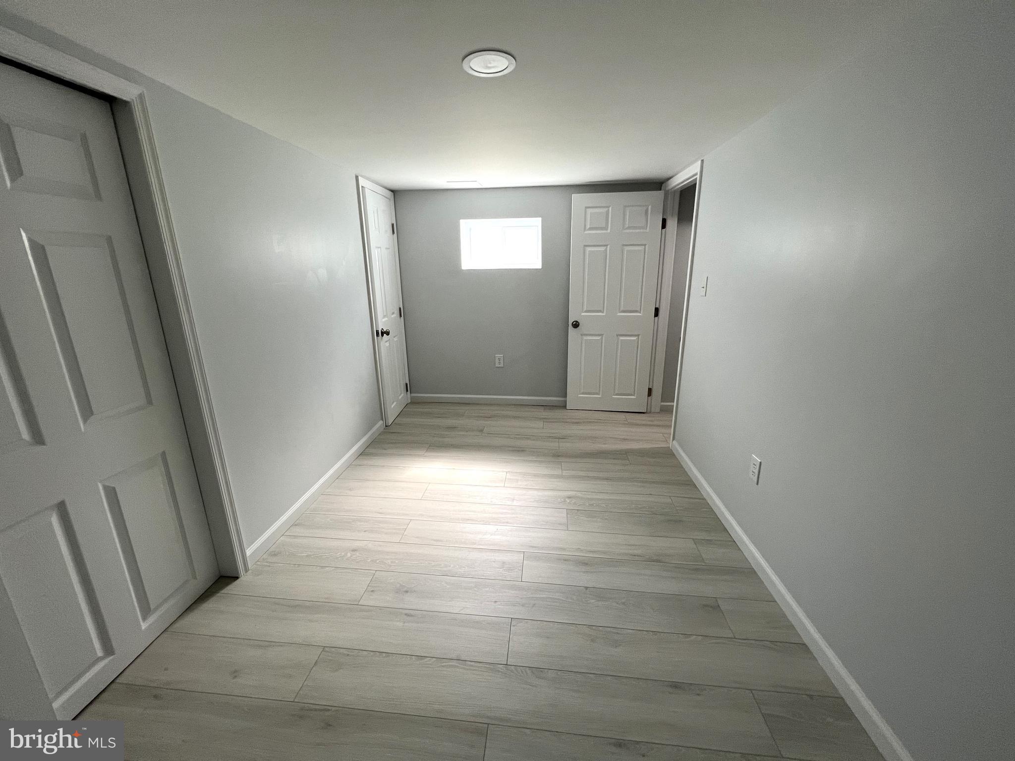 WEST LANSDOWNE - Residential