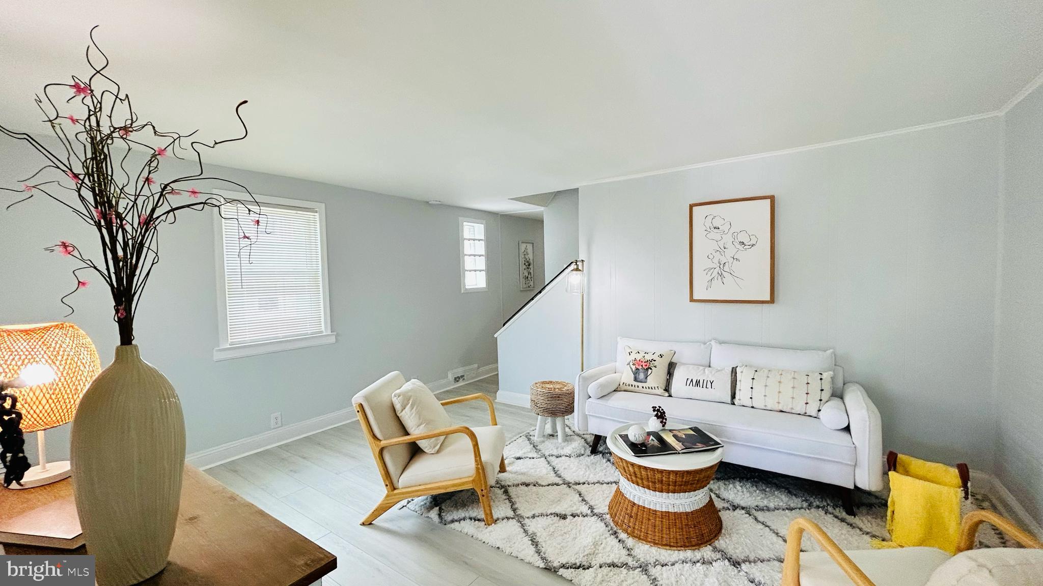 WEST LANSDOWNE - Residential