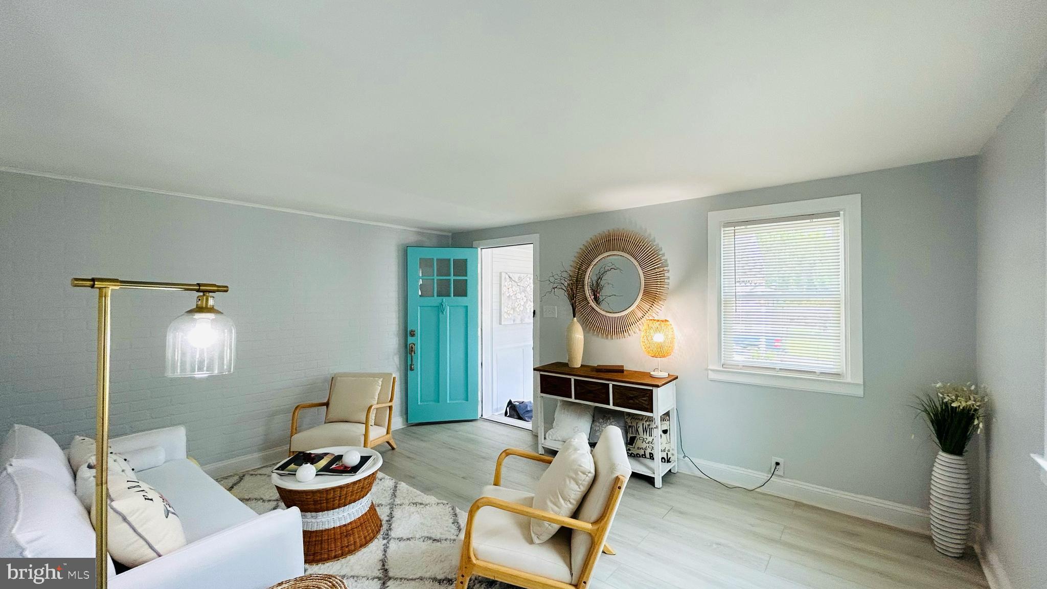 WEST LANSDOWNE - Residential