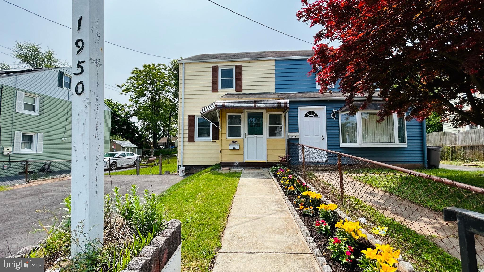 WEST LANSDOWNE - Residential