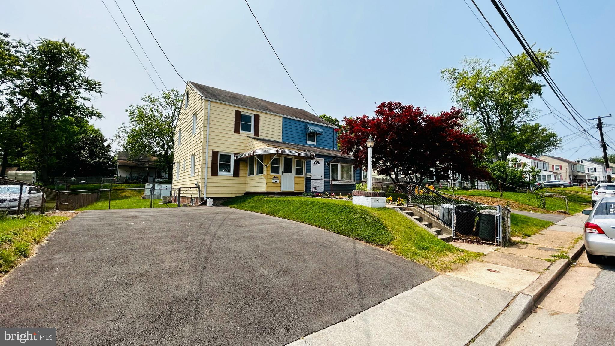 WEST LANSDOWNE - Residential