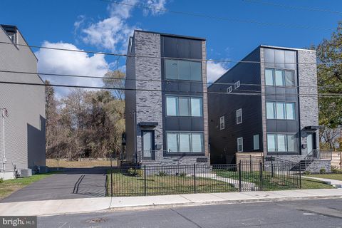 6983 SILVERWOOD STREET PHILADELPHIA PA 19128