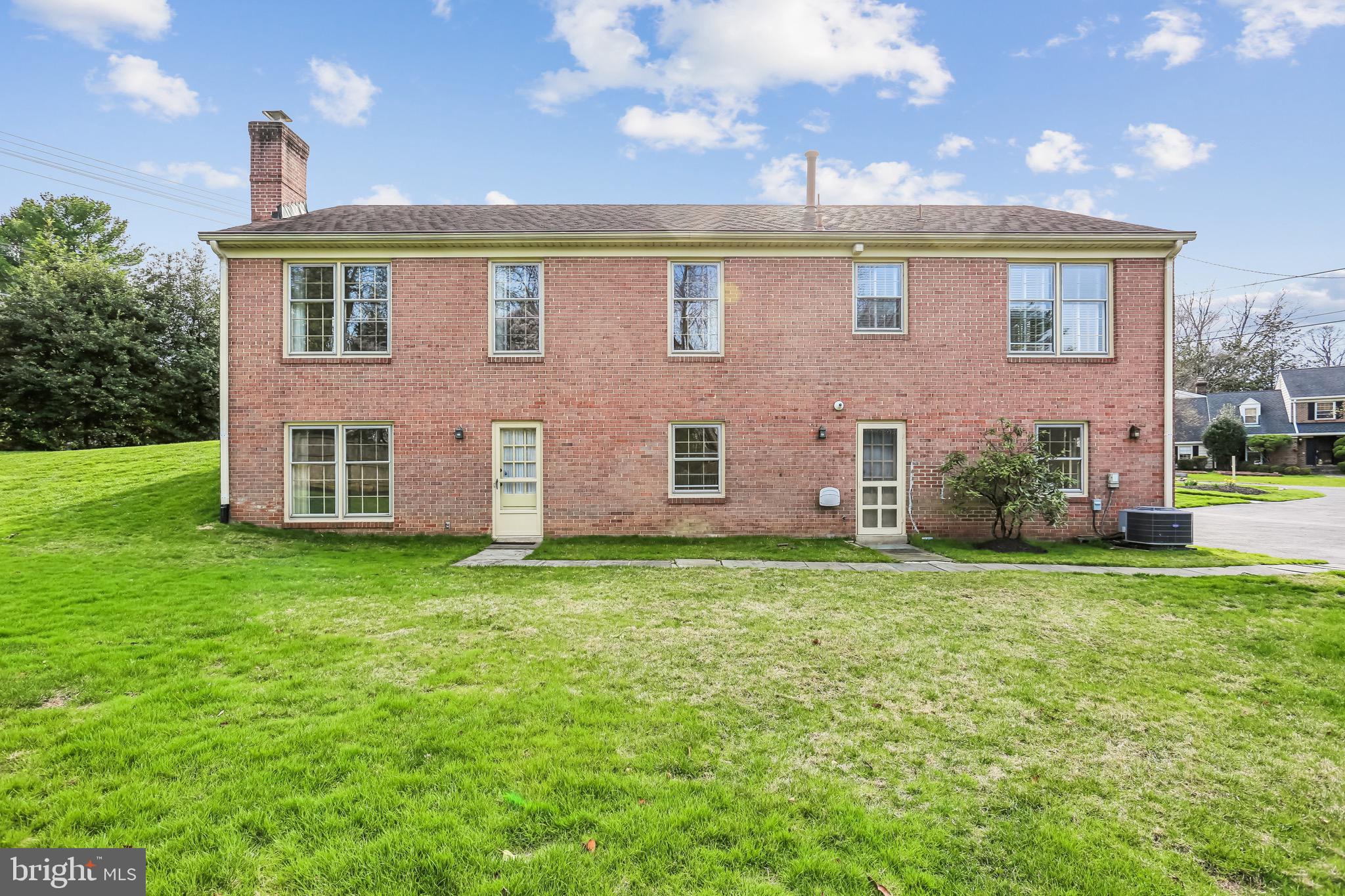 LUXMANOR - Residential