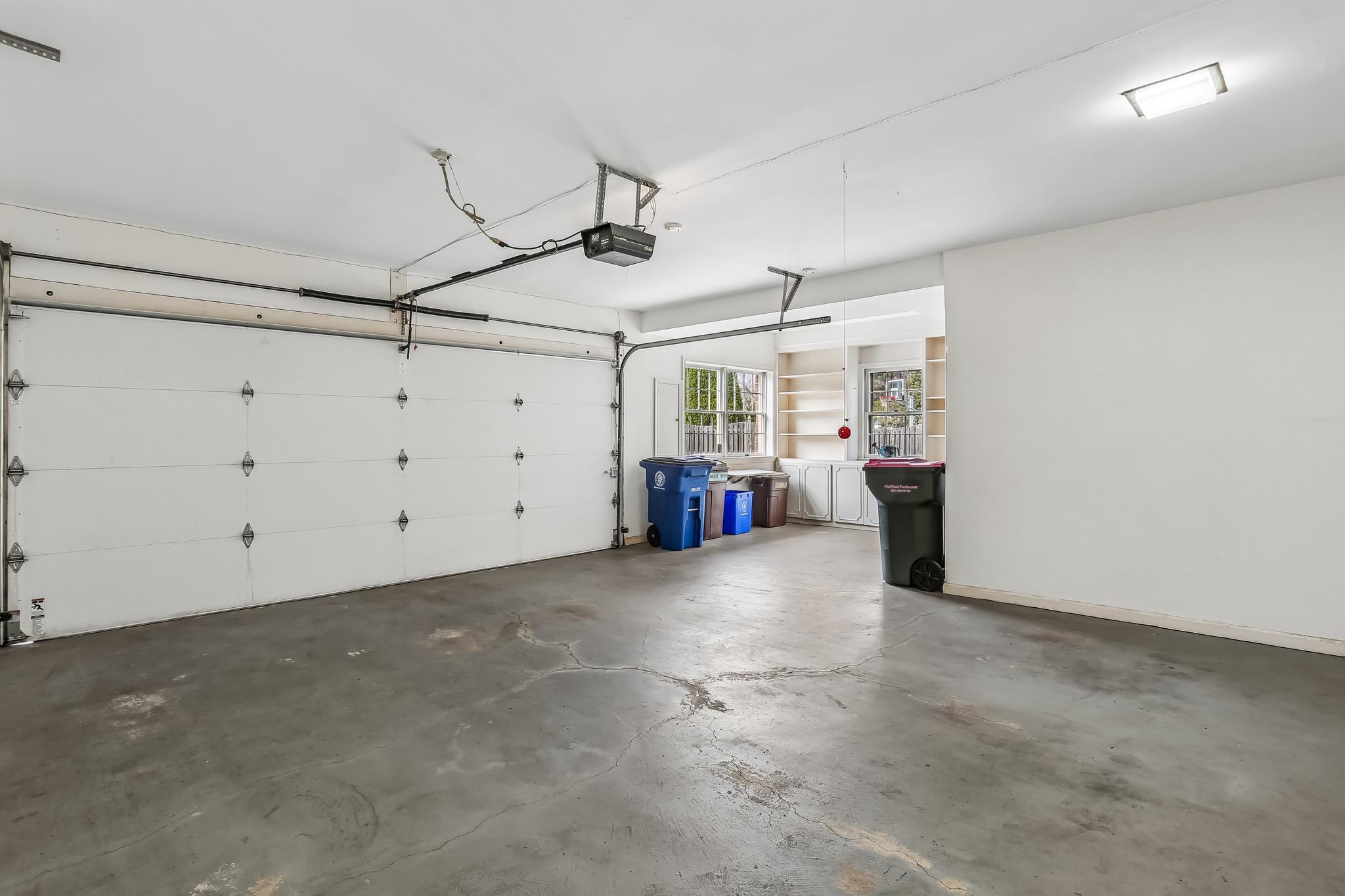 LUXMANOR - Residential