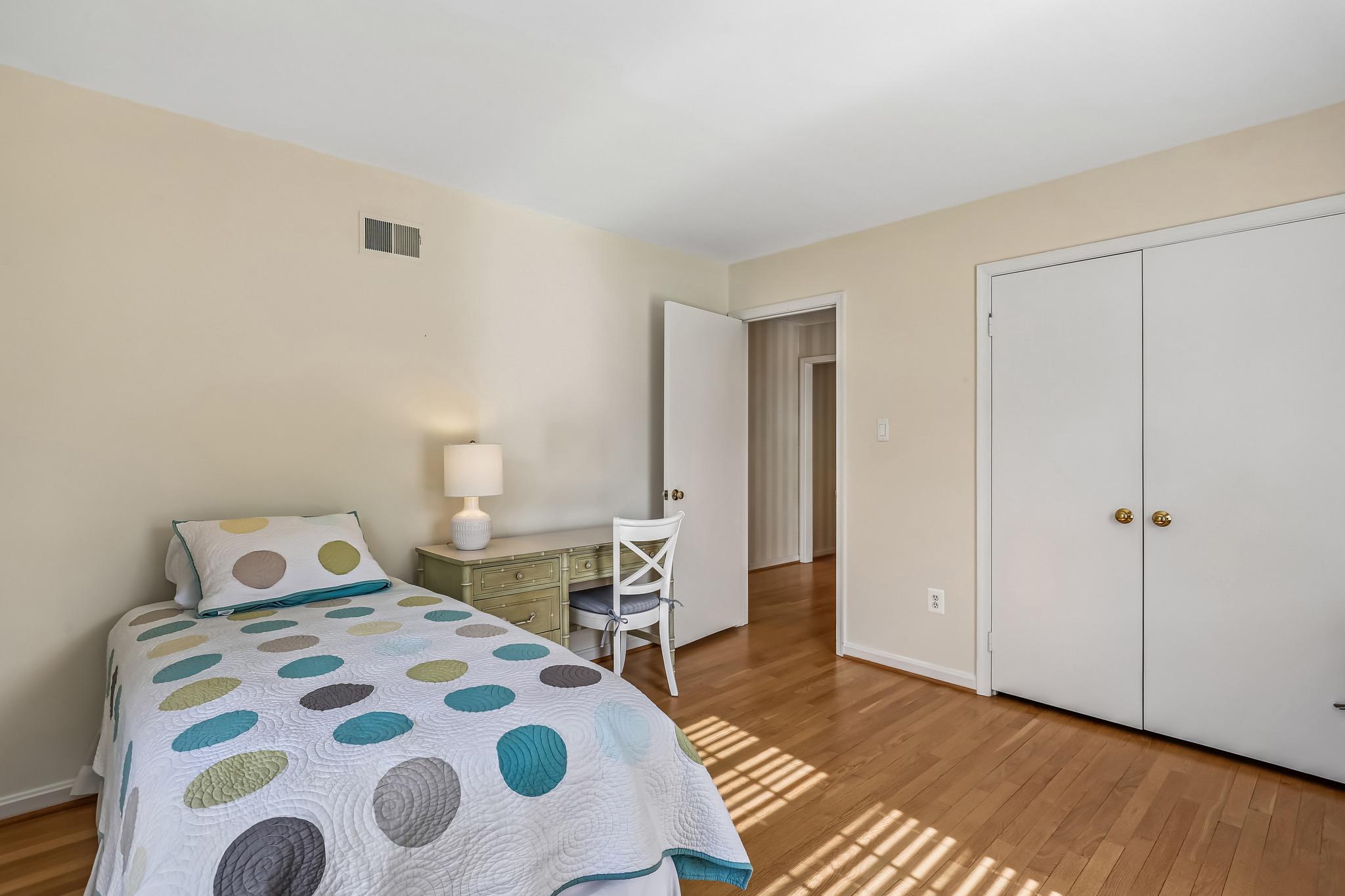 LUXMANOR - Residential