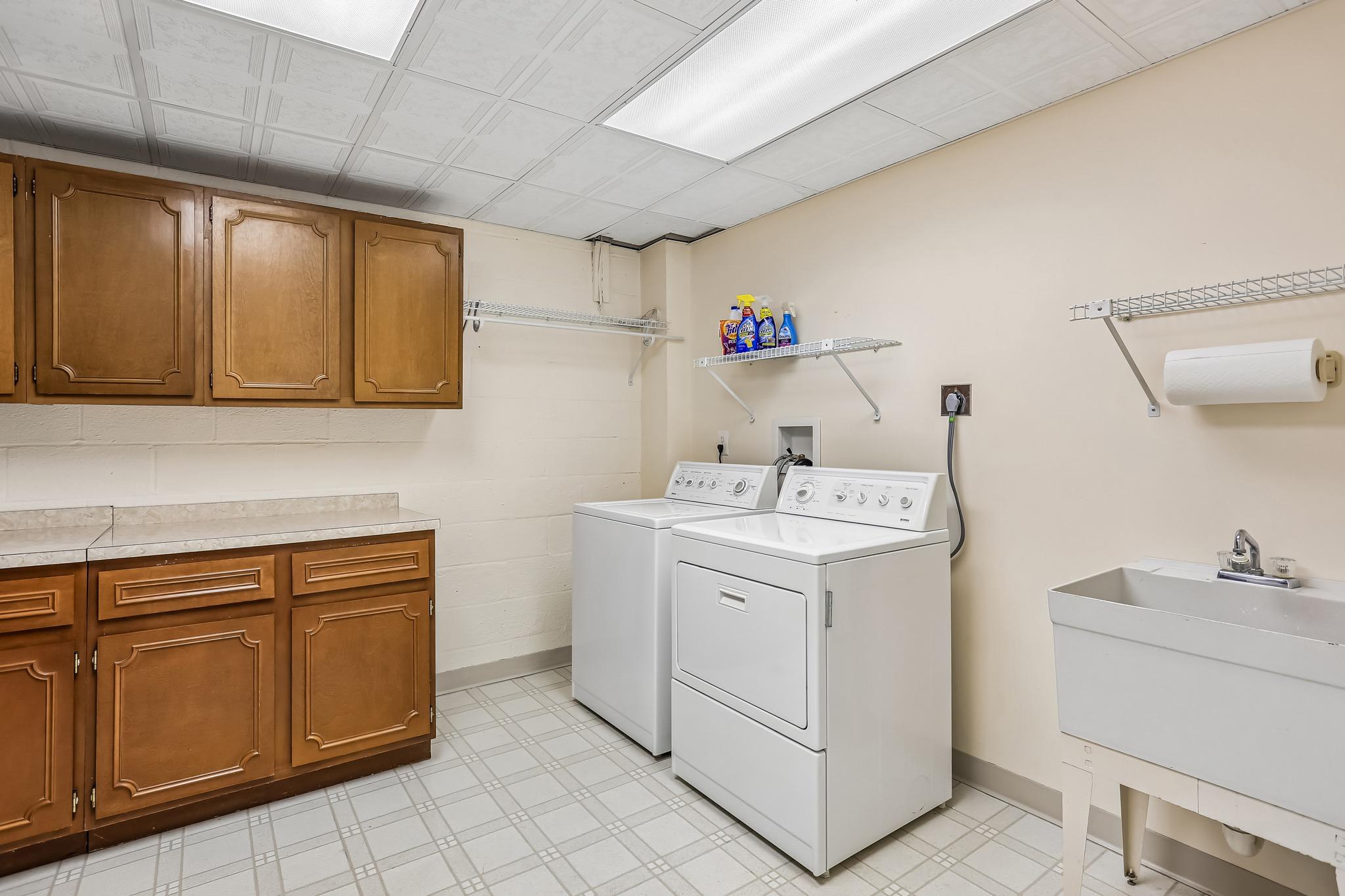 LUXMANOR - Residential