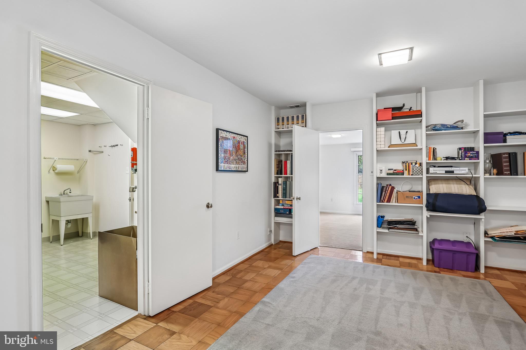 LUXMANOR - Residential