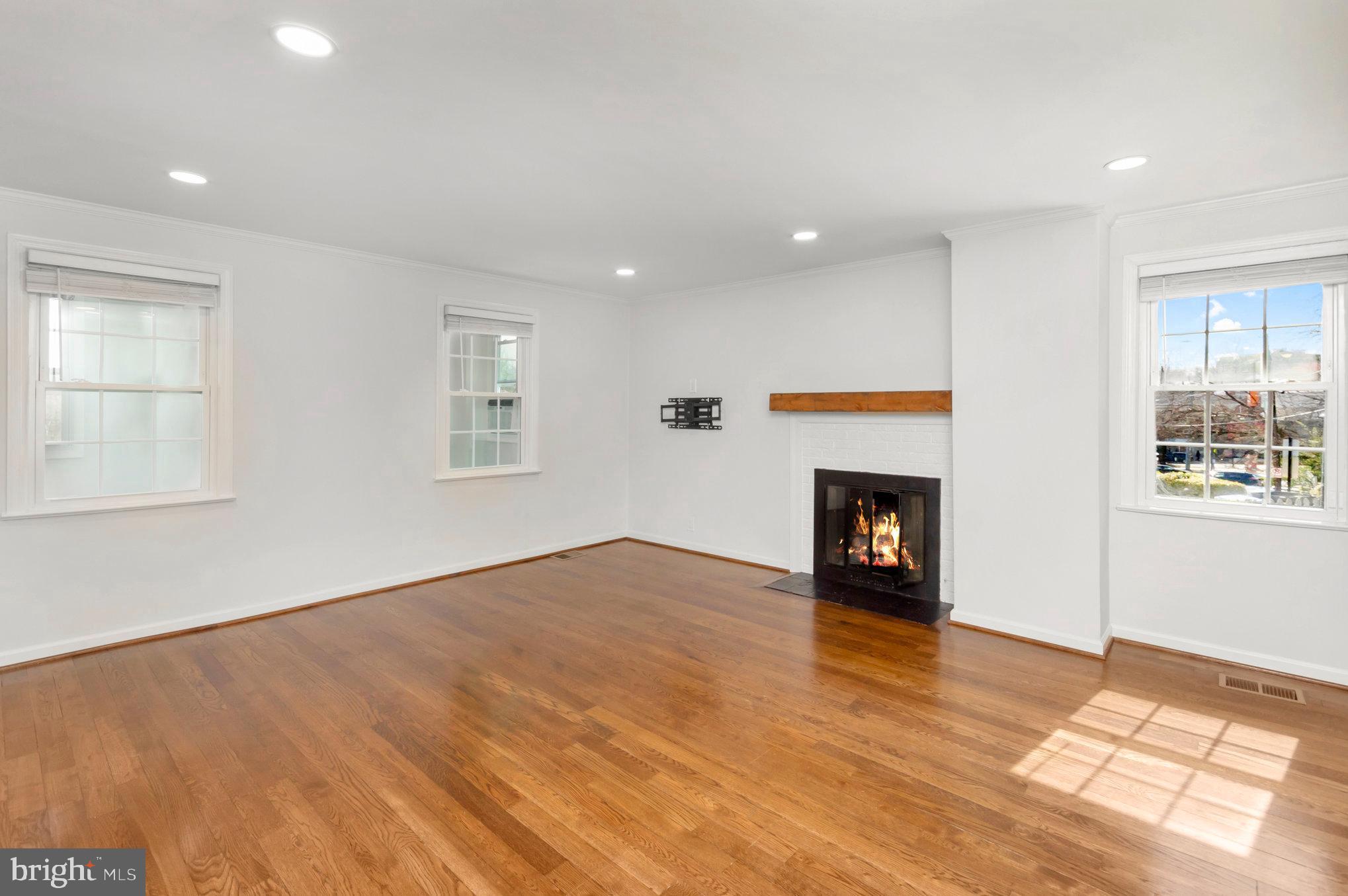 CLAREMONT - Residential Lease