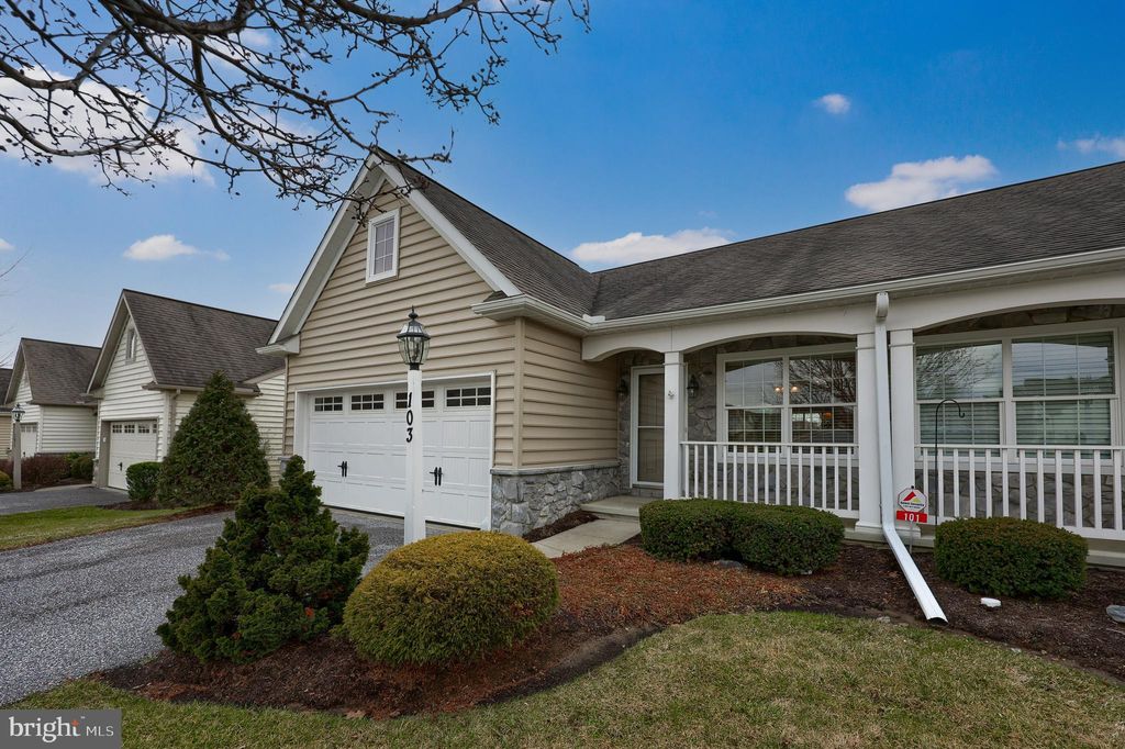 Photo of 103 Waypoint Drive, Lancaster, PA 17603 (MLS # PALA2046370)