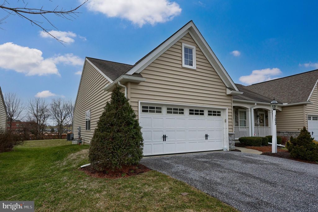 Photo of 103 Waypoint Drive, Lancaster, PA 17603 (MLS # PALA2046370)
