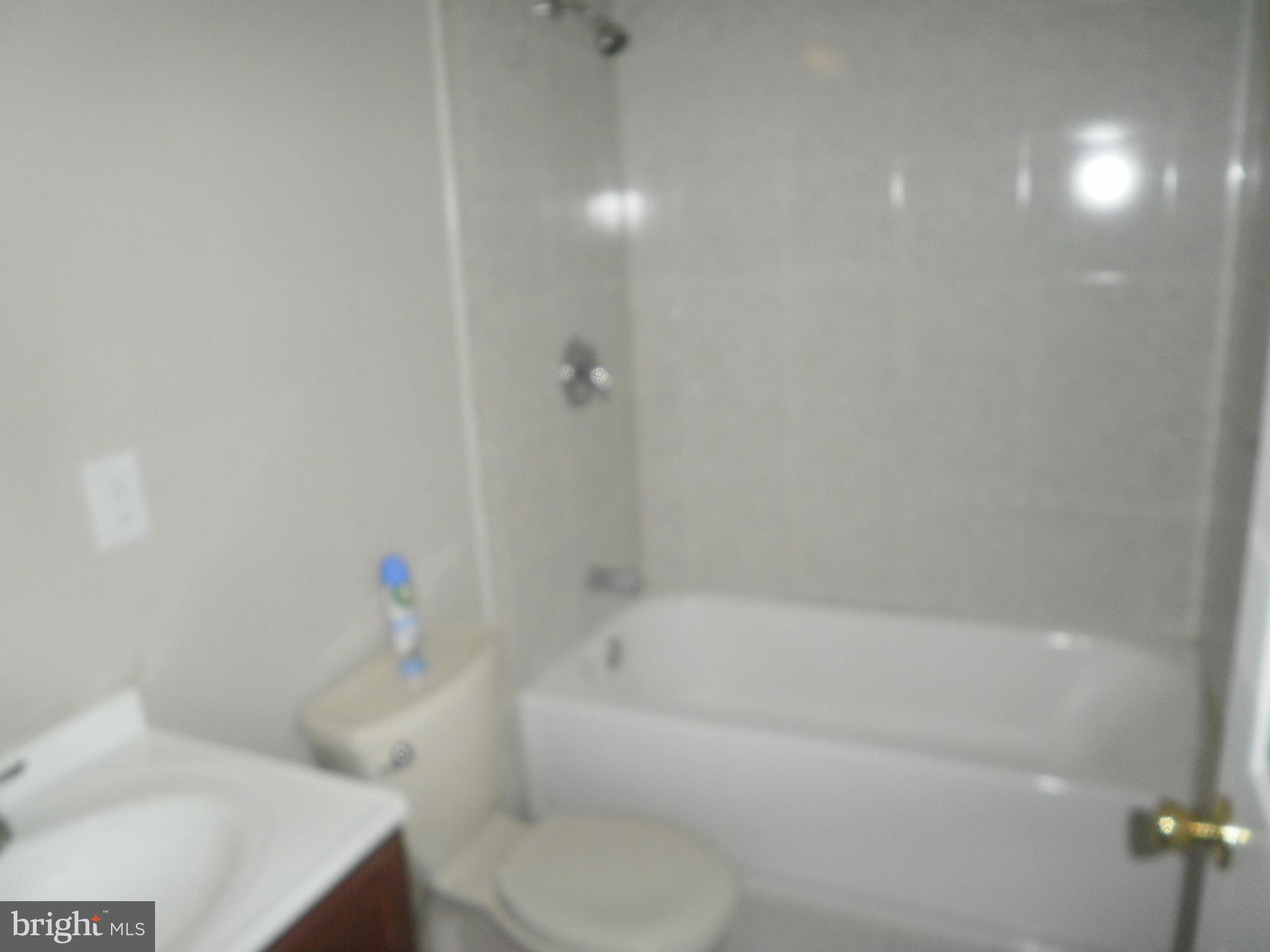 FORESTVILLE CENTER - Residential Lease