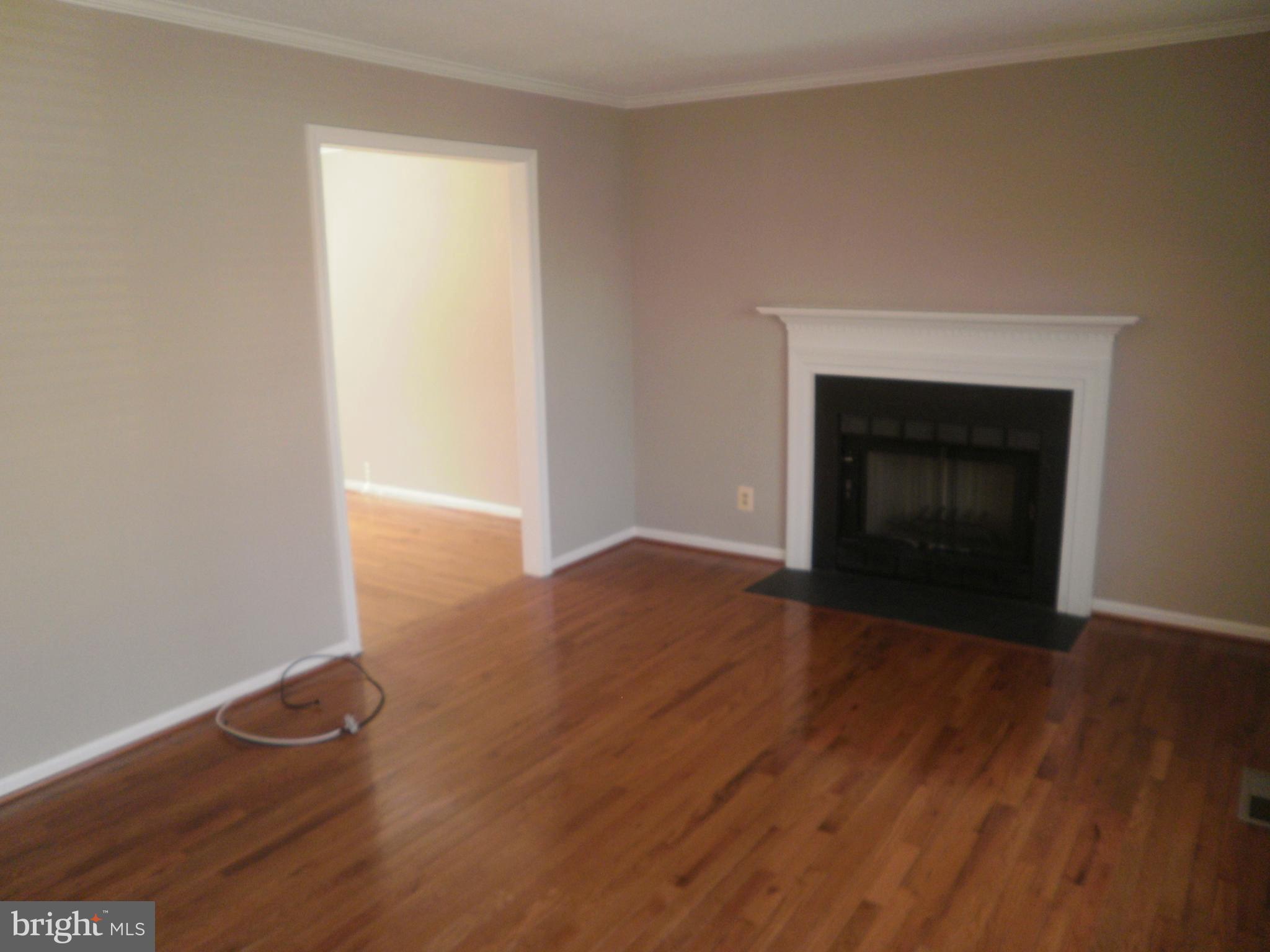 FORESTVILLE CENTER - Residential Lease