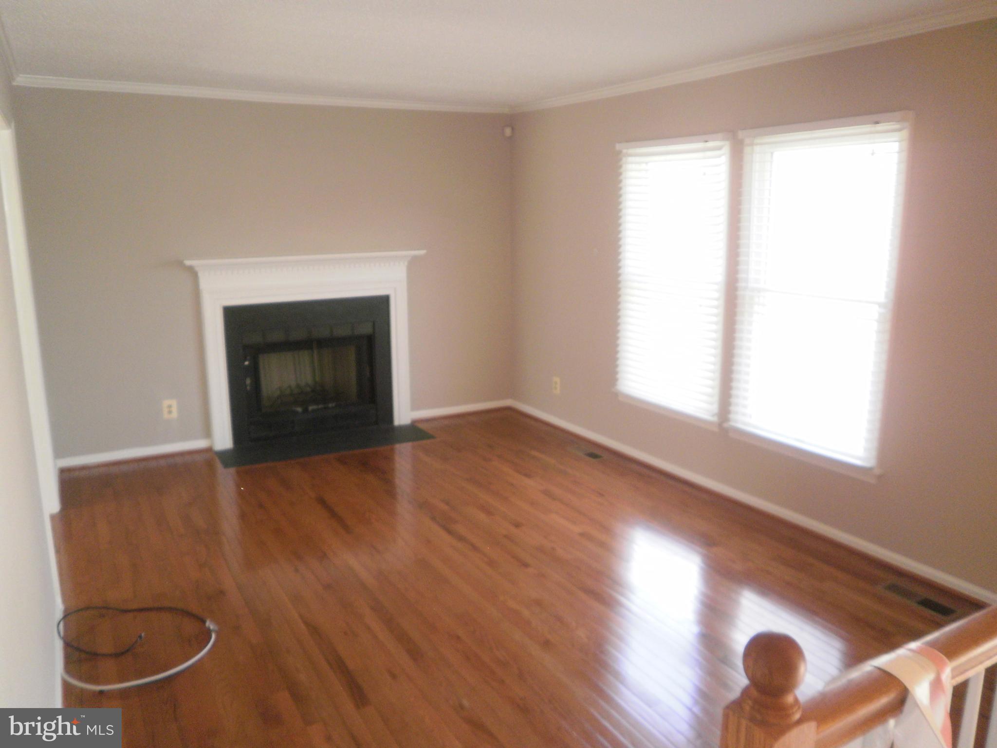 FORESTVILLE CENTER - Residential Lease