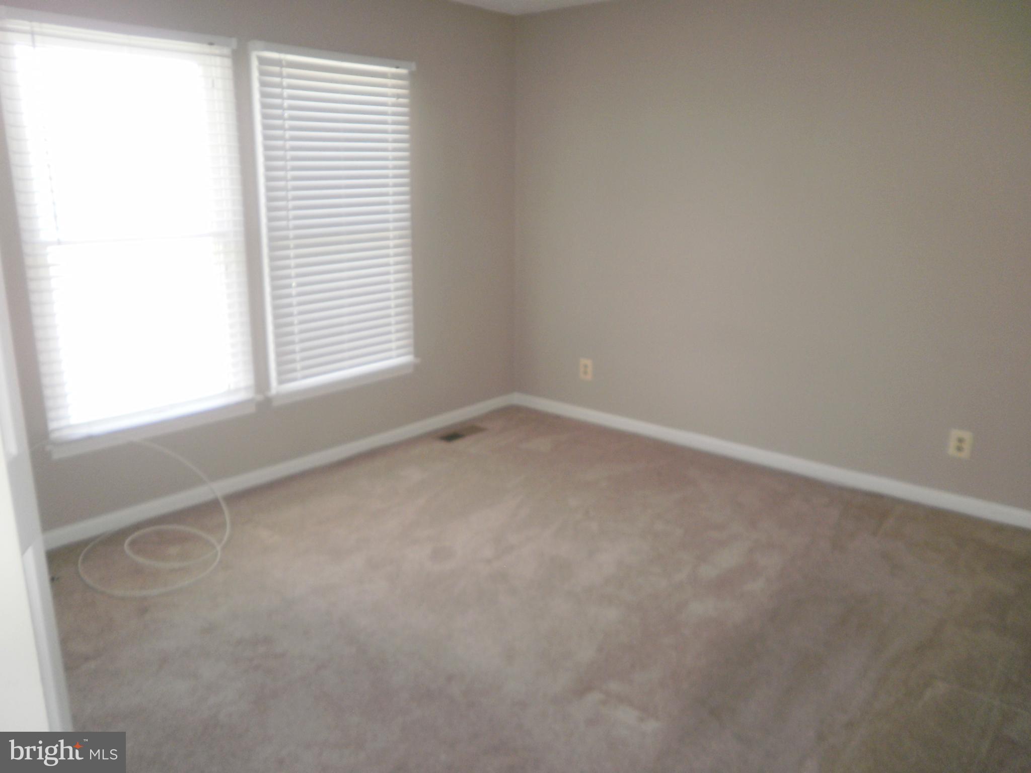 FORESTVILLE CENTER - Residential Lease