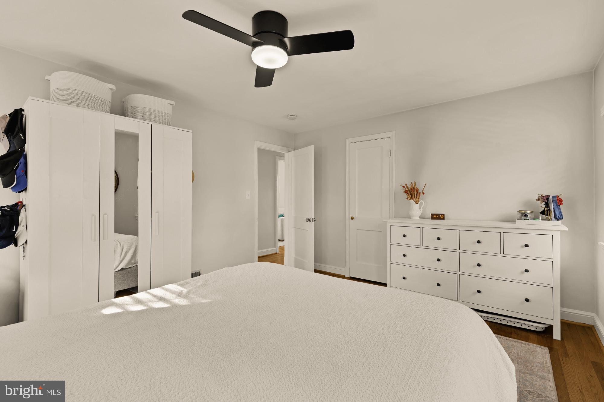 WHEATON HILLS - Residential Lease