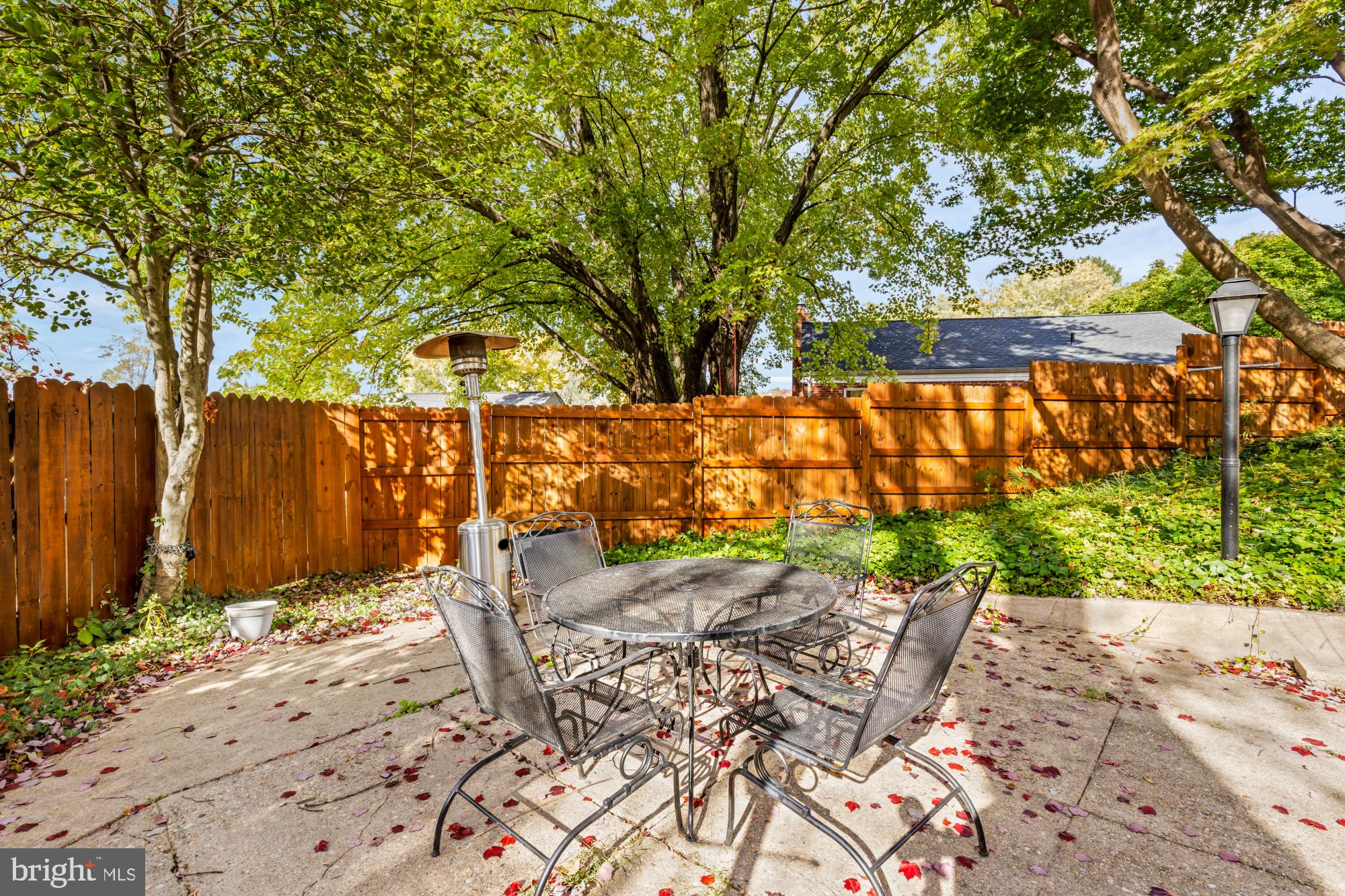 WHEATON HILLS - Residential Lease