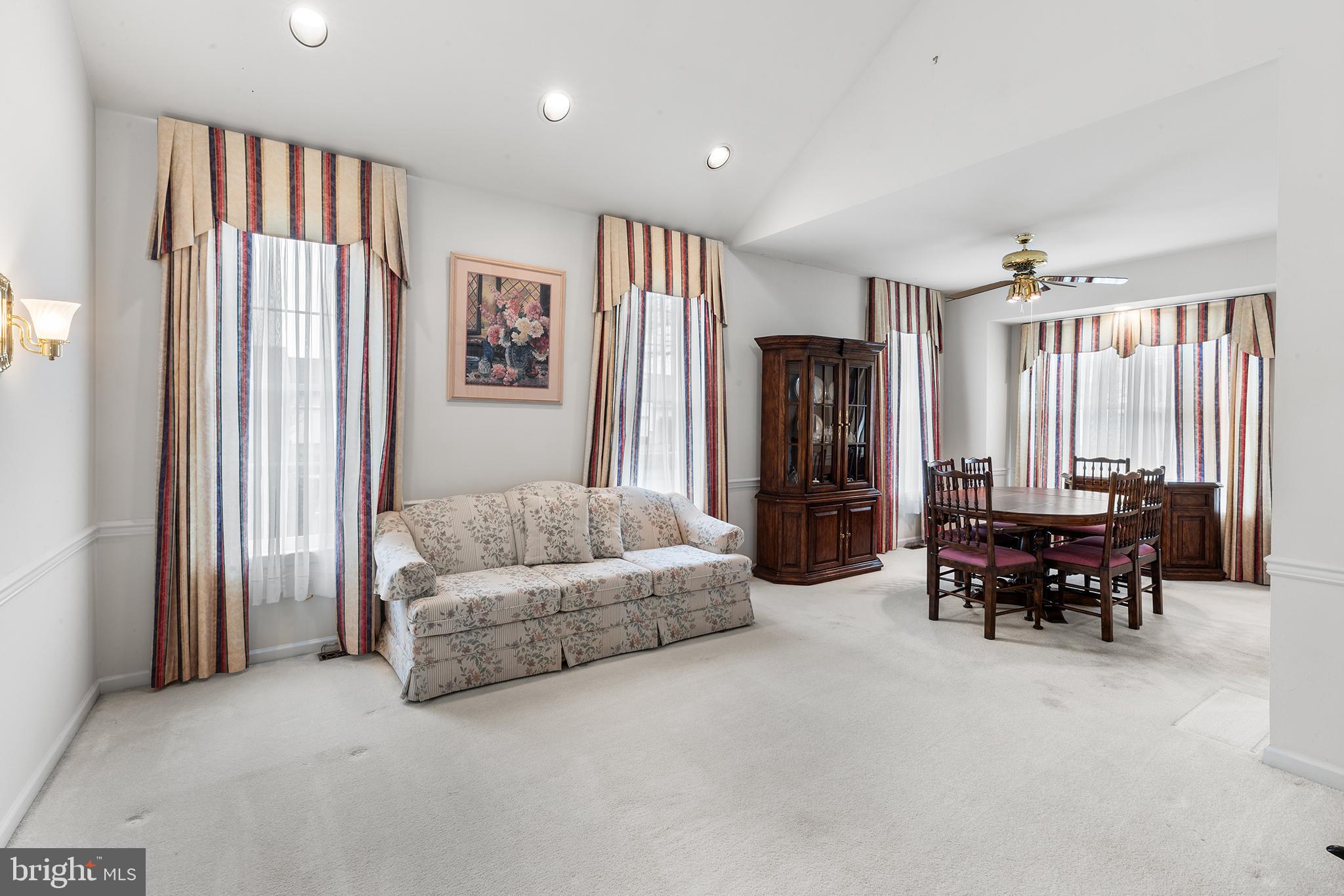 FOX HILL FARM - Residential