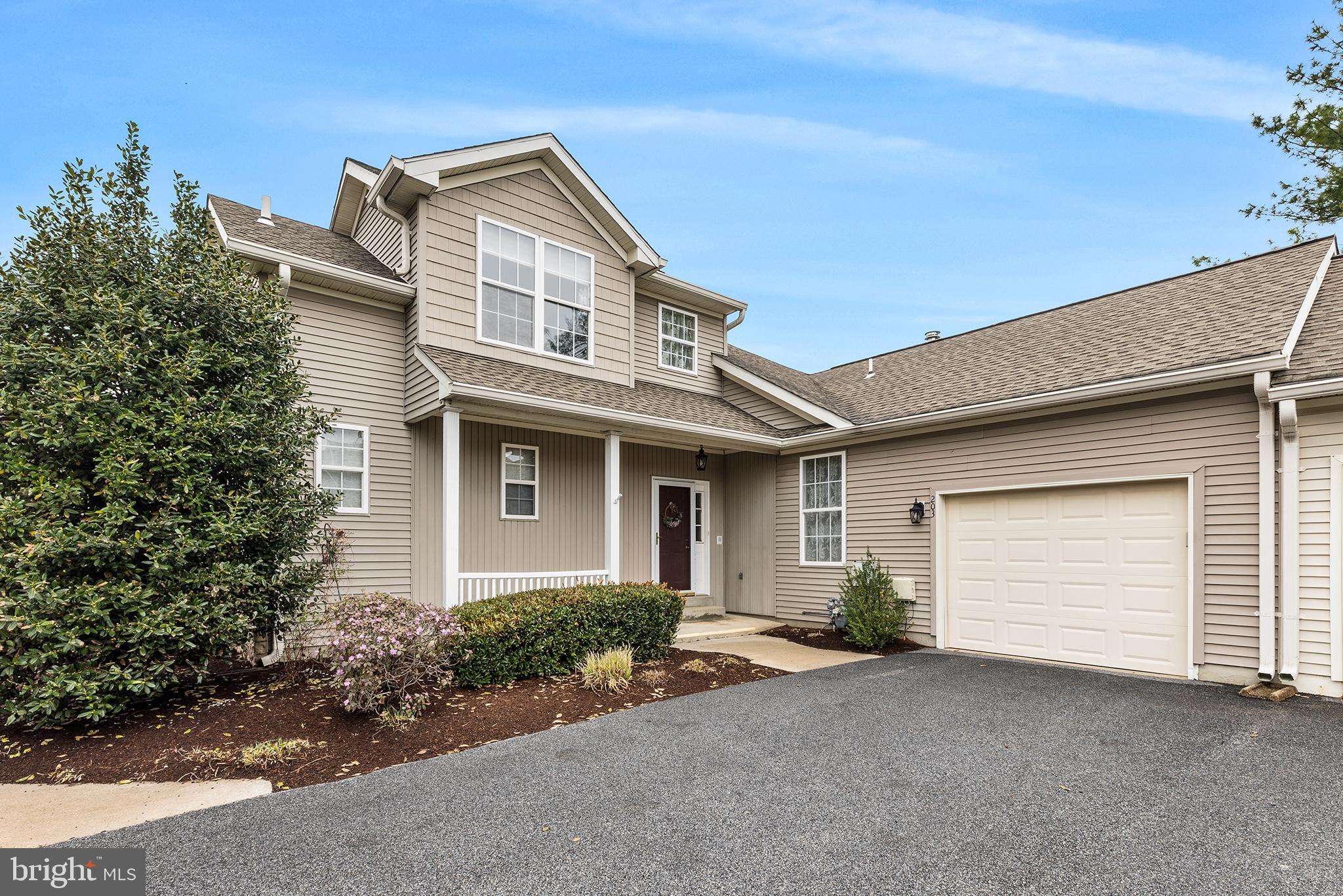 FOX HILL FARM - Residential