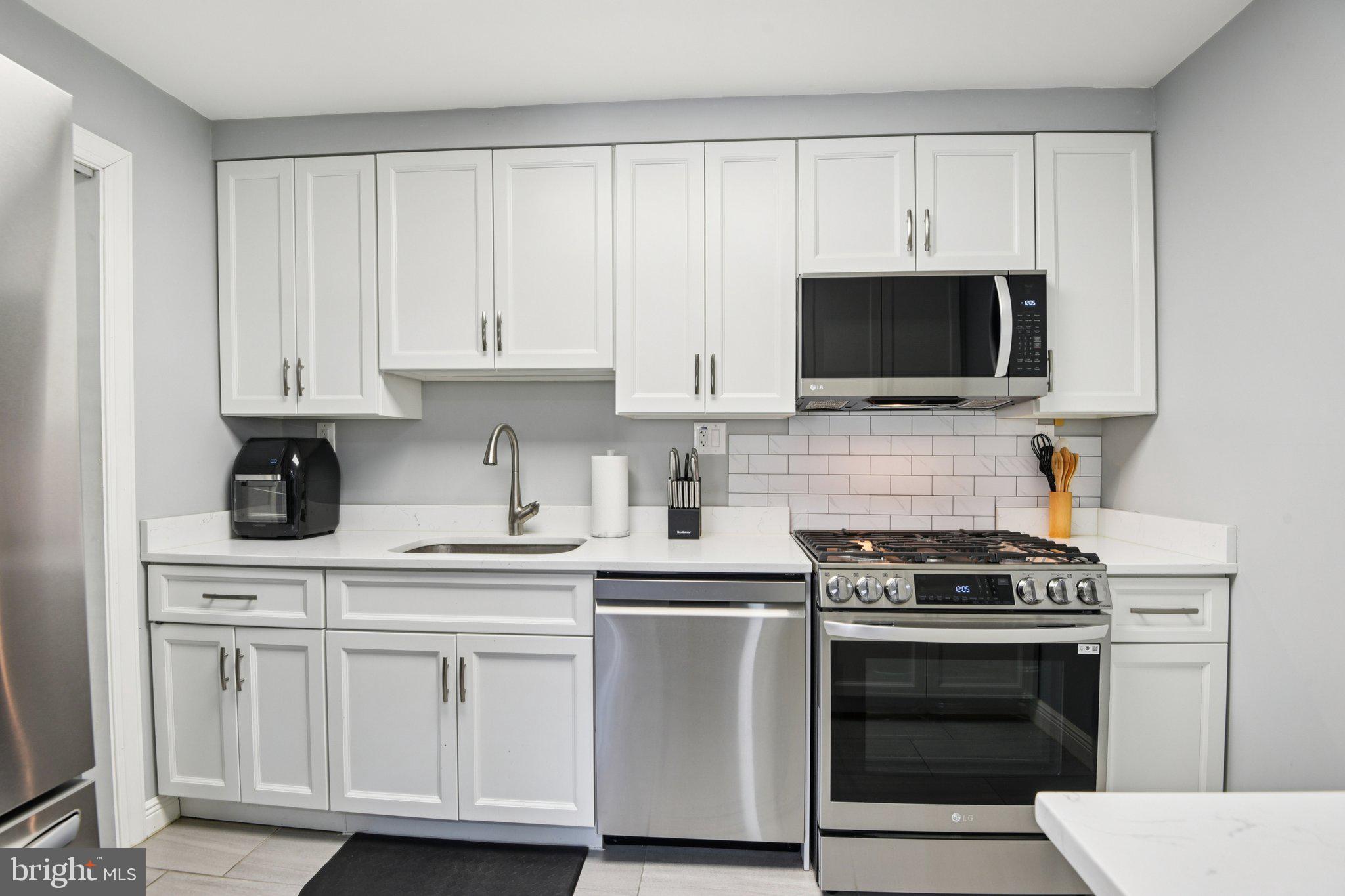 WHISKEY BOTTOM - Residential