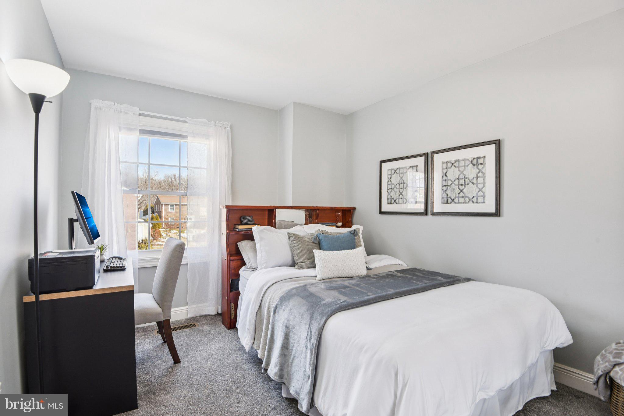 WHISKEY BOTTOM - Residential