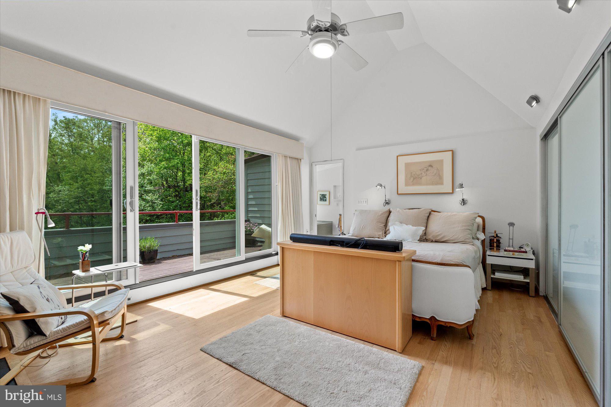 RESTON - Residential