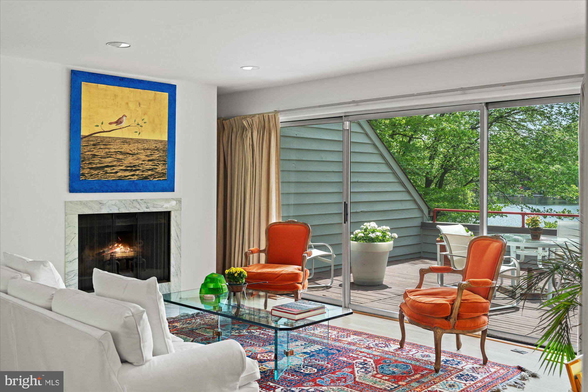 RESTON - Residential