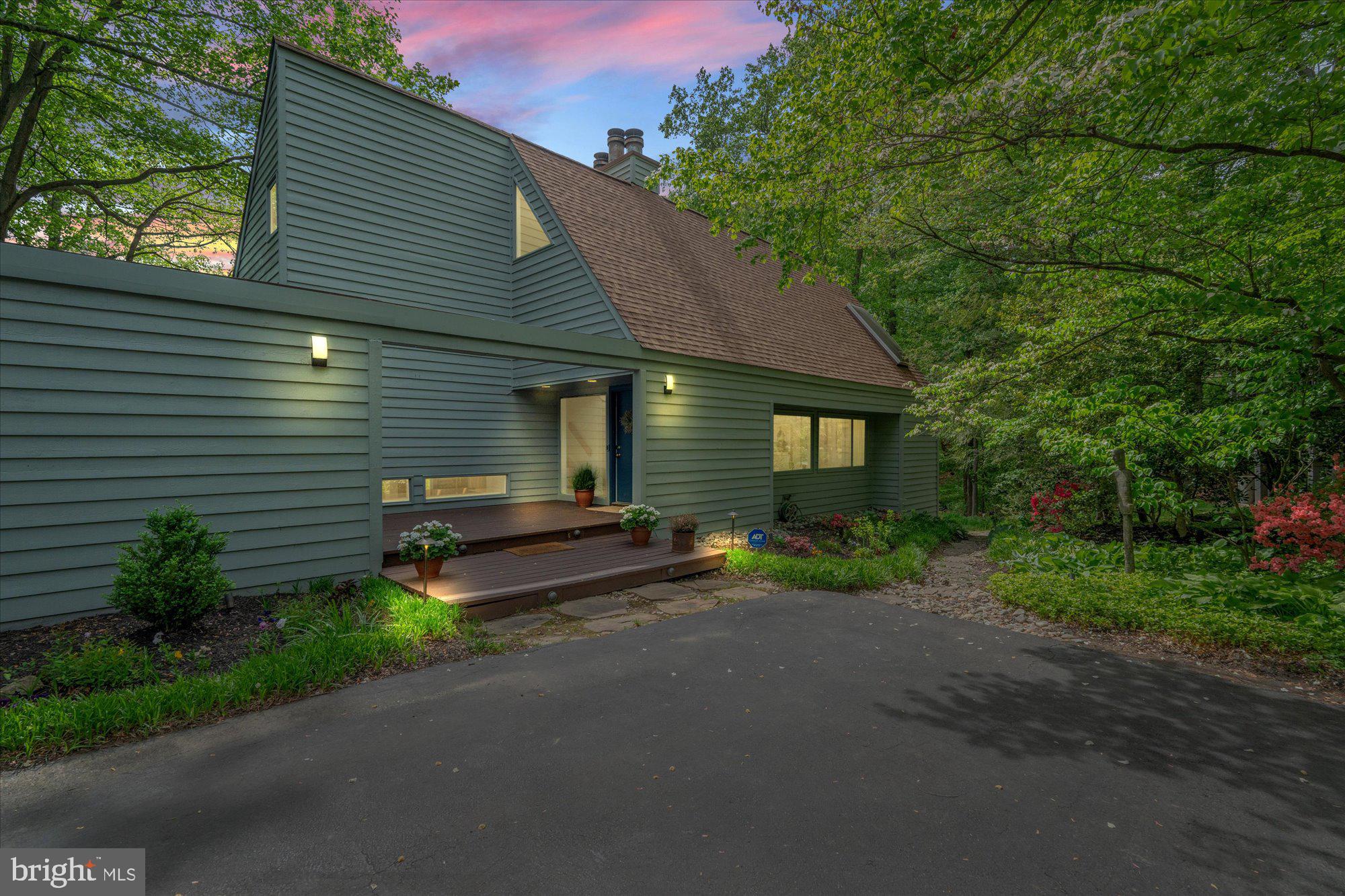 RESTON - Residential