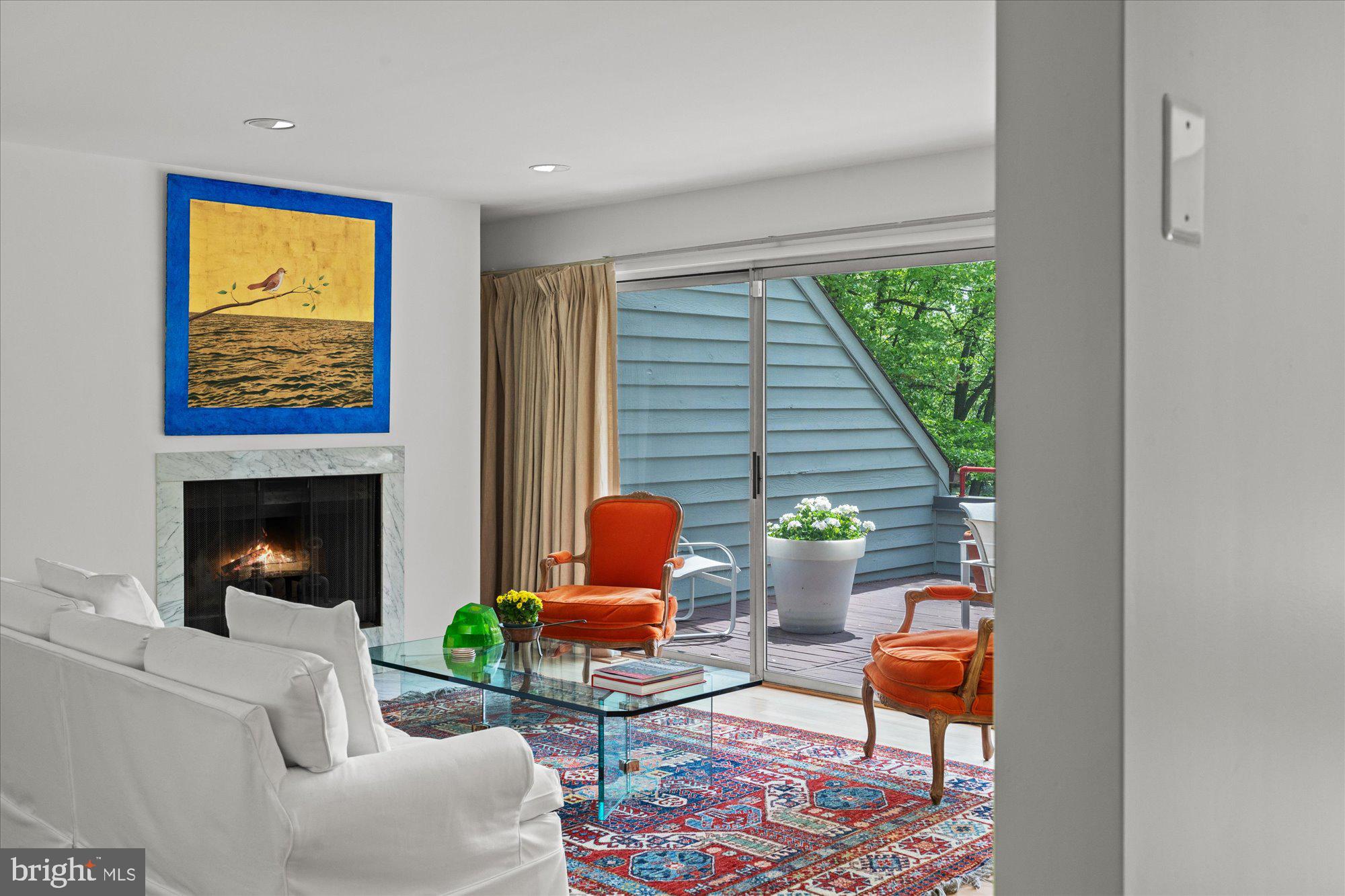 RESTON - Residential