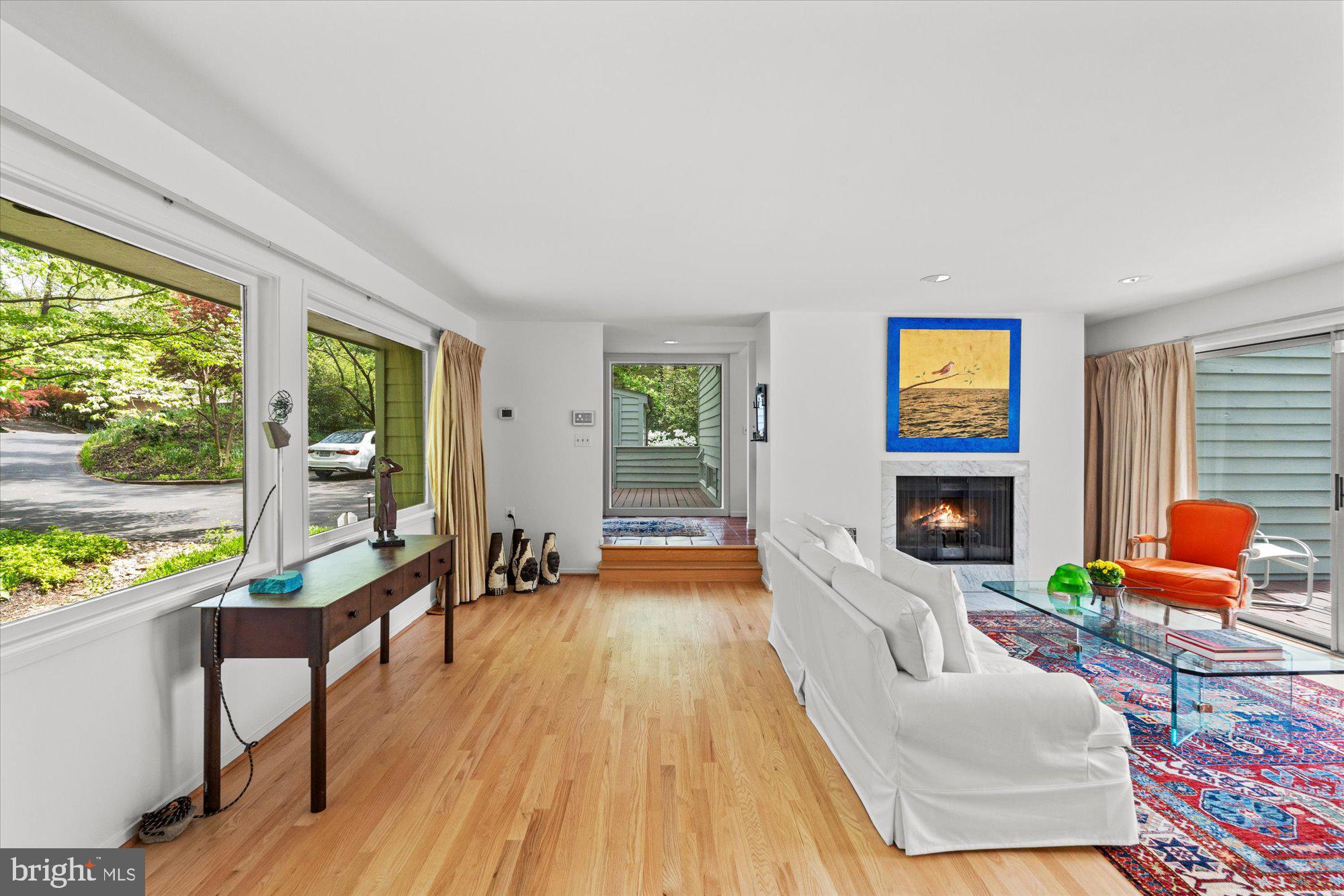 RESTON - Residential