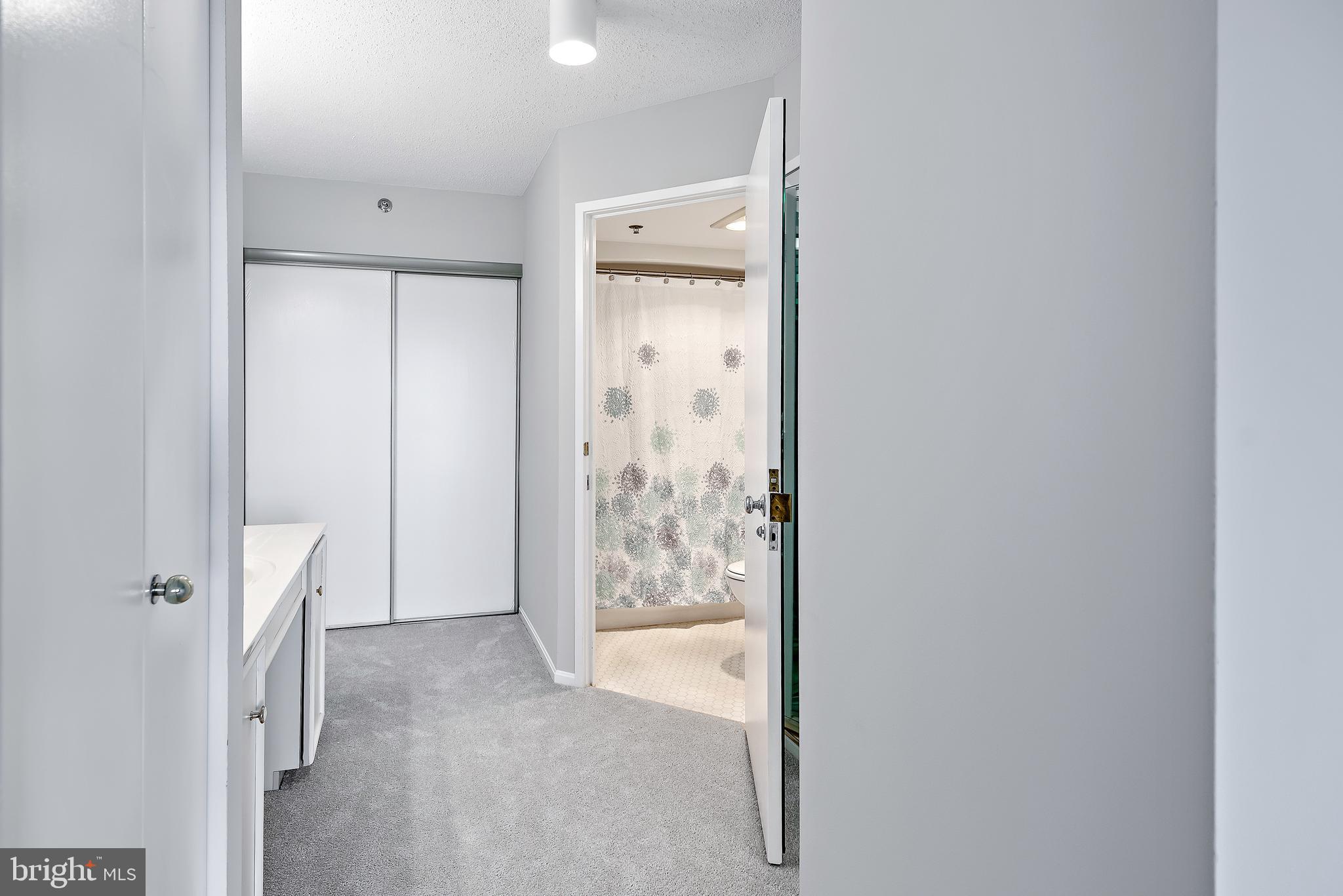 LEISURE WORLD - Residential