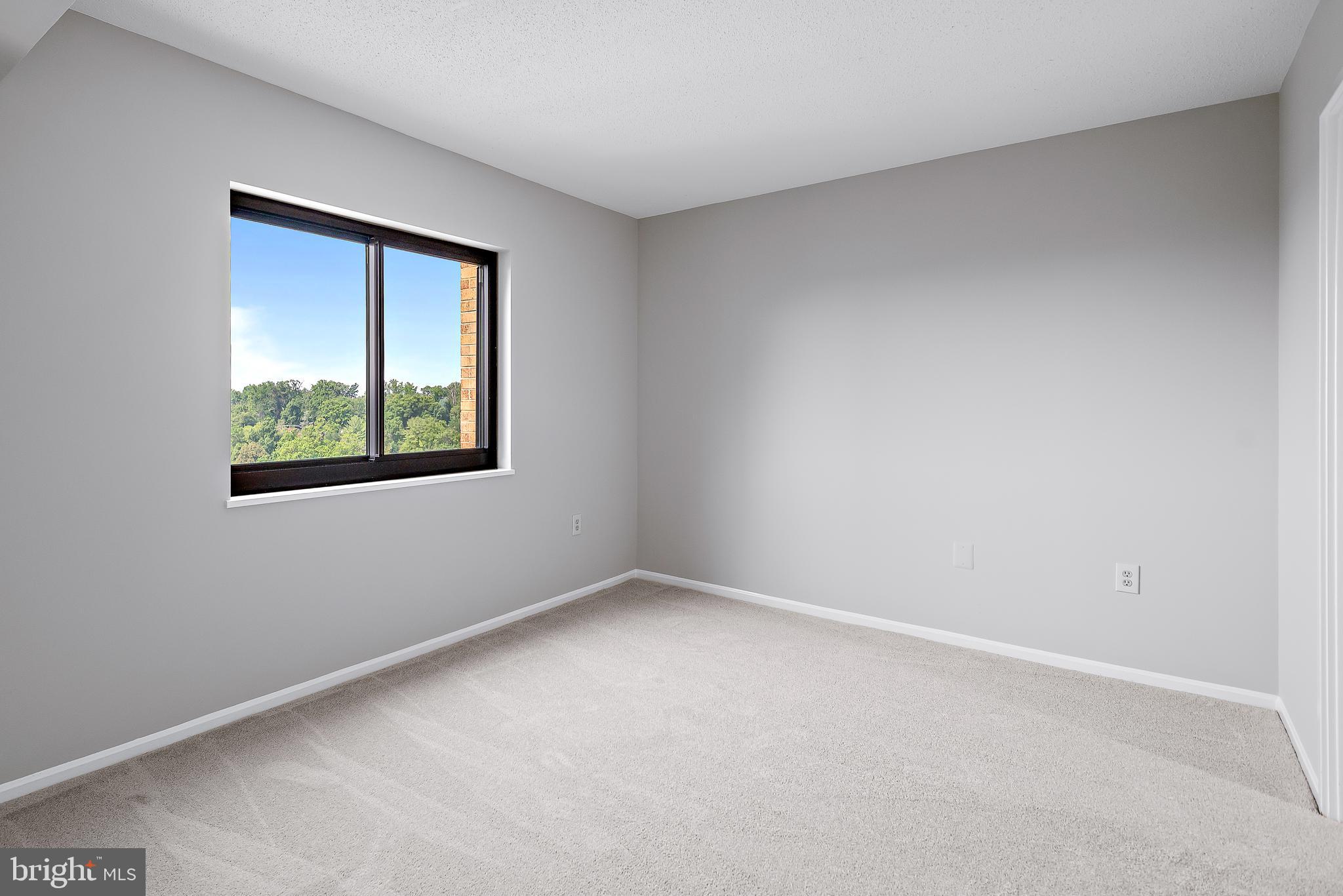 LEISURE WORLD - Residential