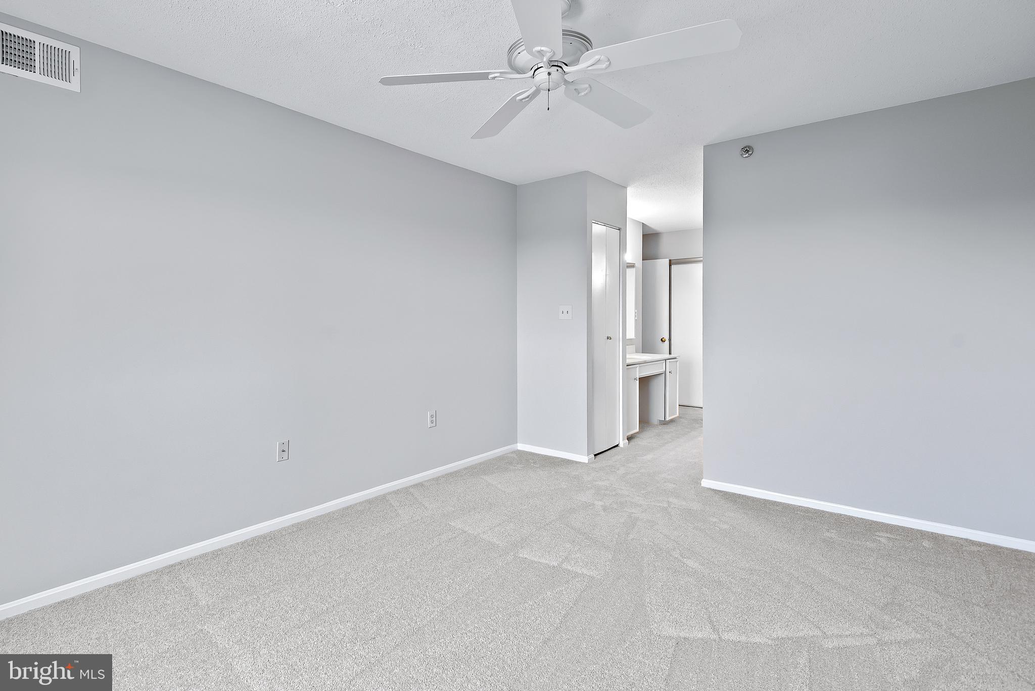 LEISURE WORLD - Residential