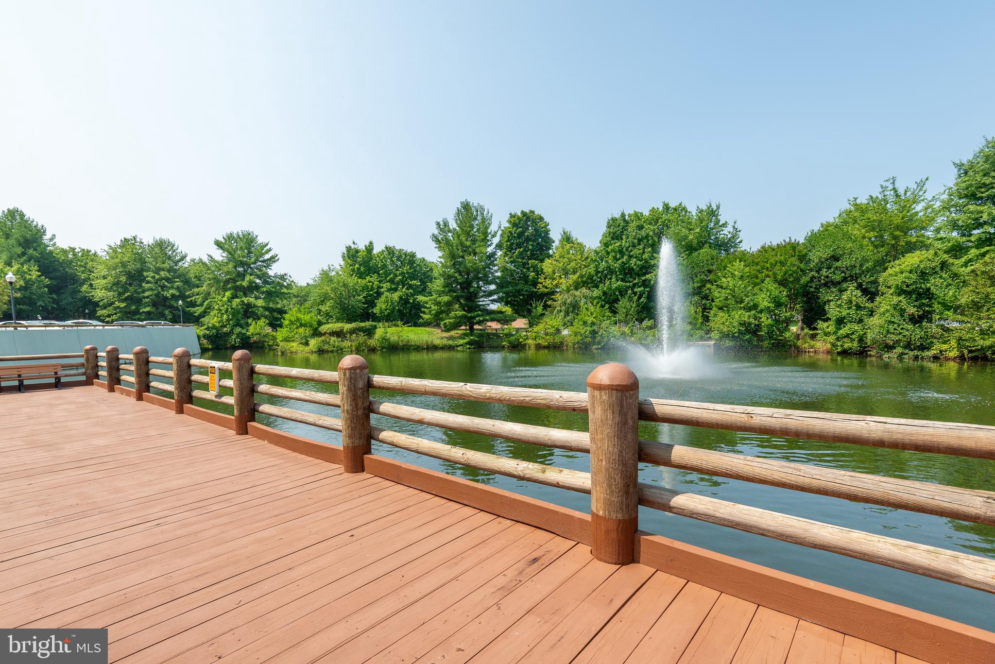 LEISURE WORLD - Residential