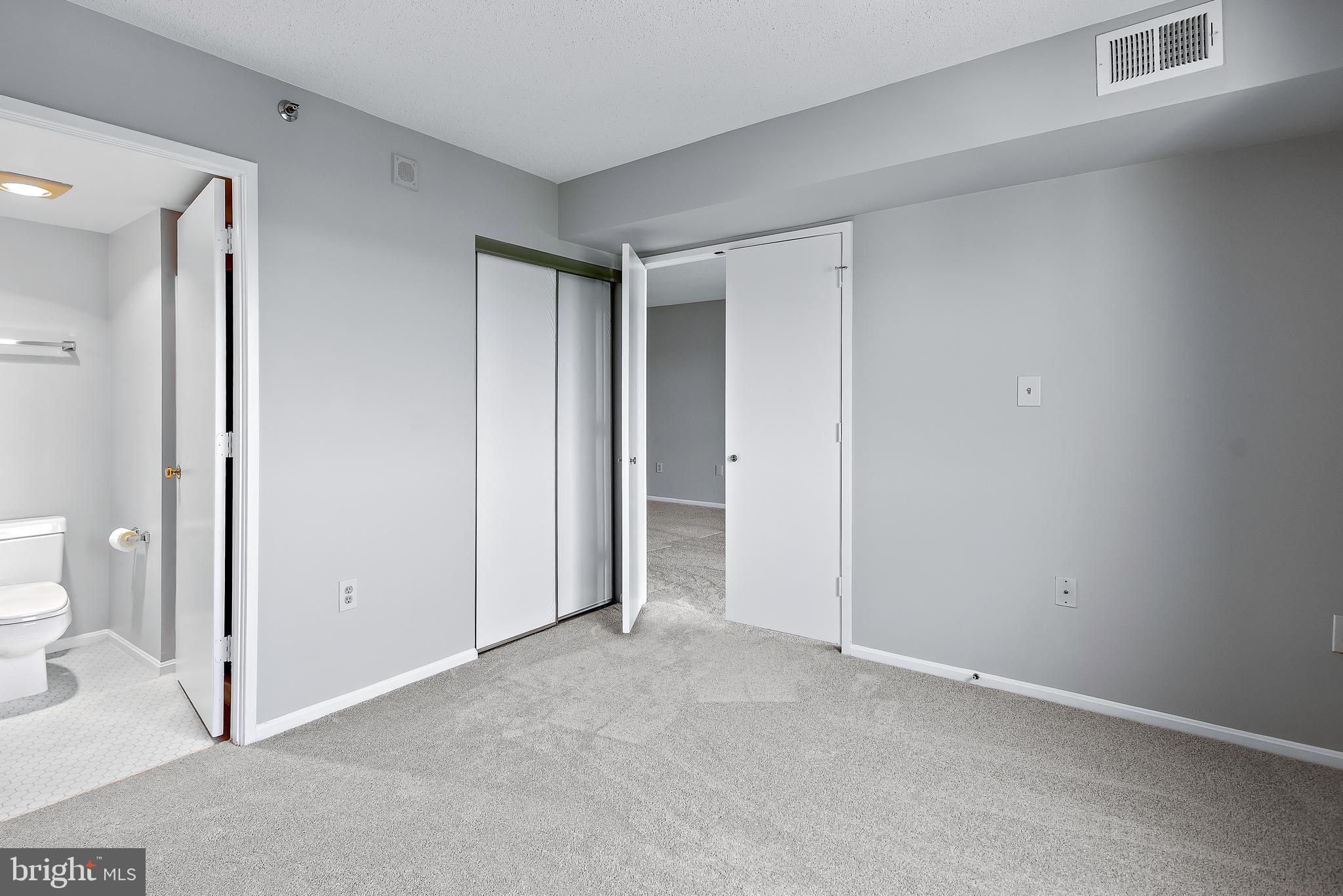 LEISURE WORLD - Residential