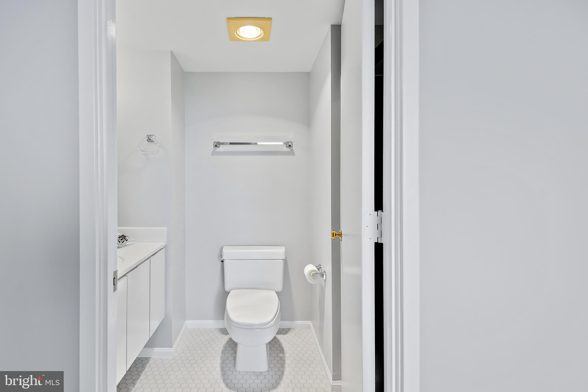 LEISURE WORLD - Residential