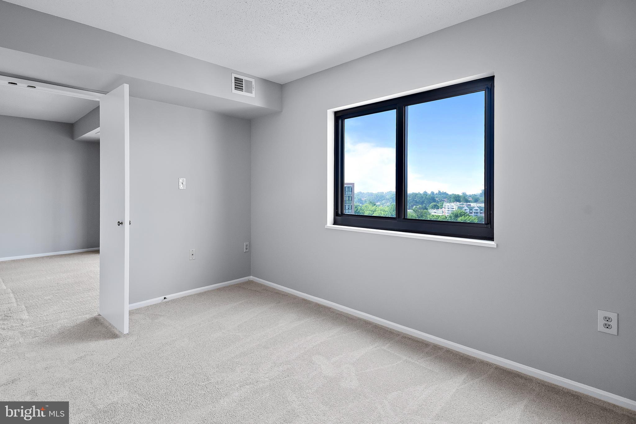 LEISURE WORLD - Residential