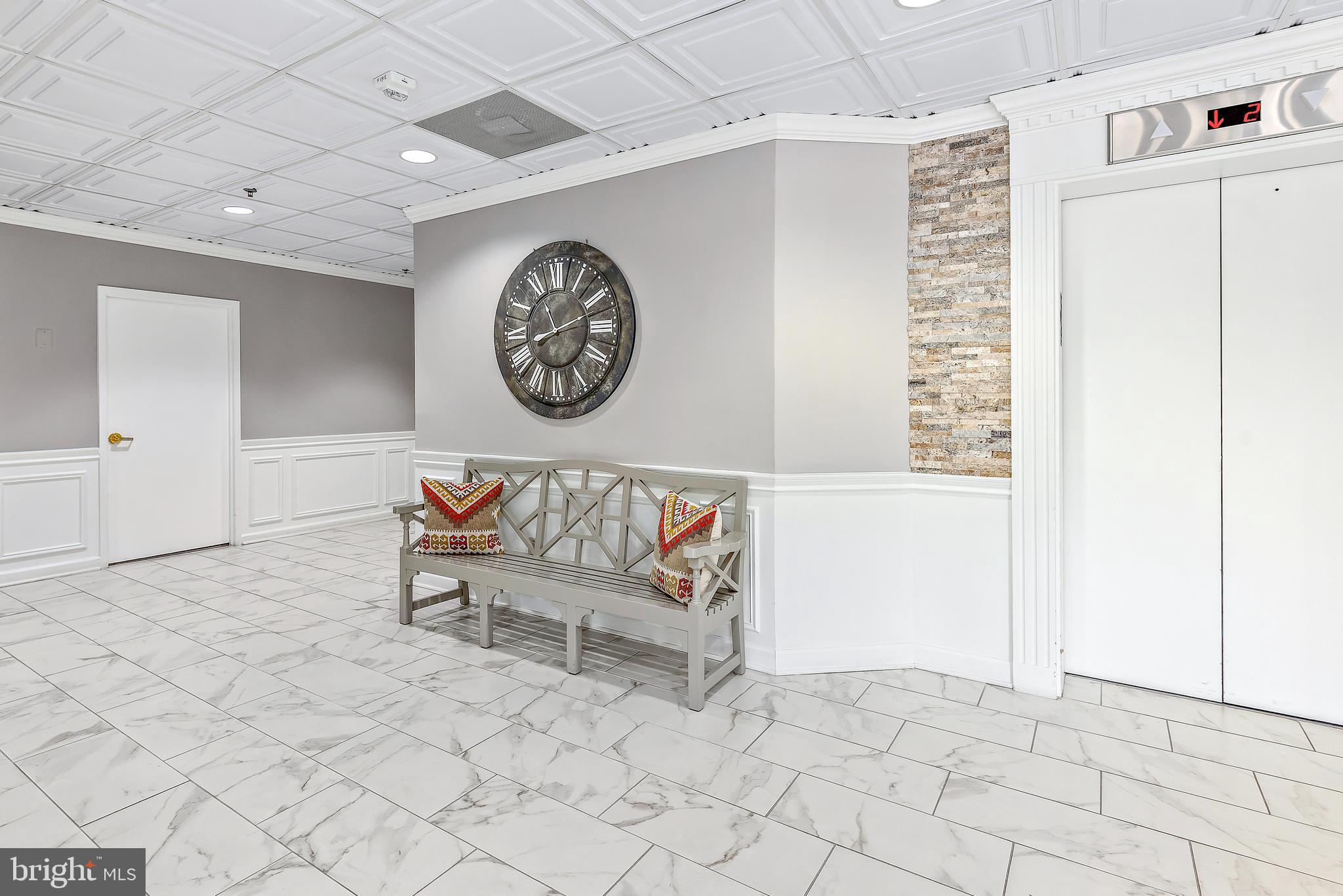 LEISURE WORLD - Residential