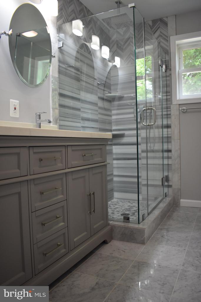 KINGS COLONY - Residential