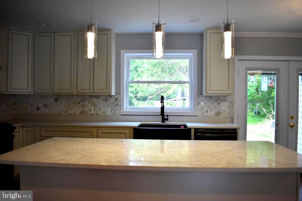 KINGS COLONY - Residential